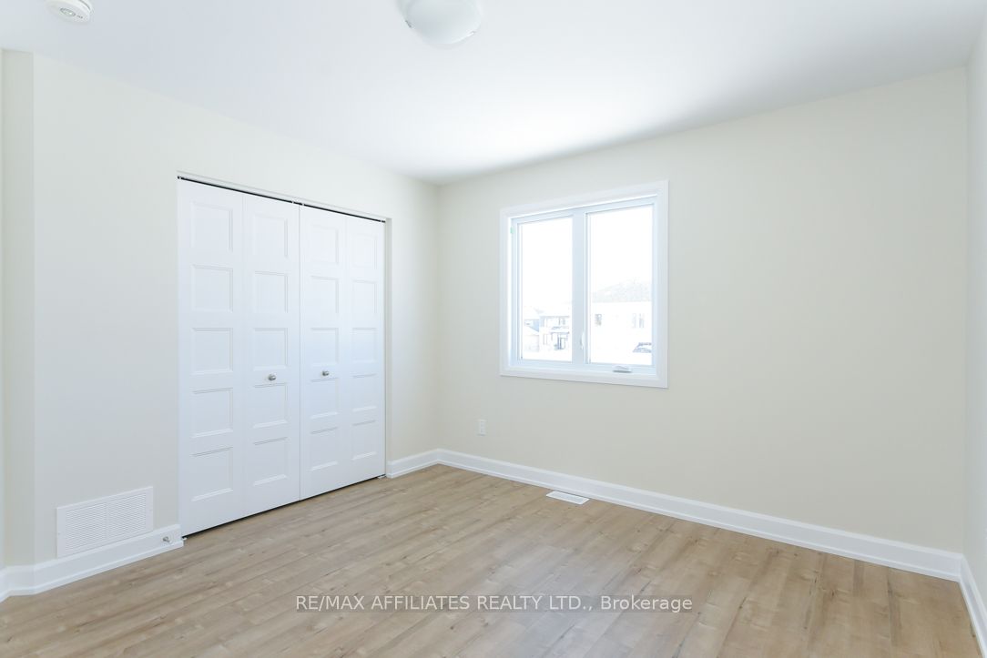 1055 Chablis Crescent Property Photo 35