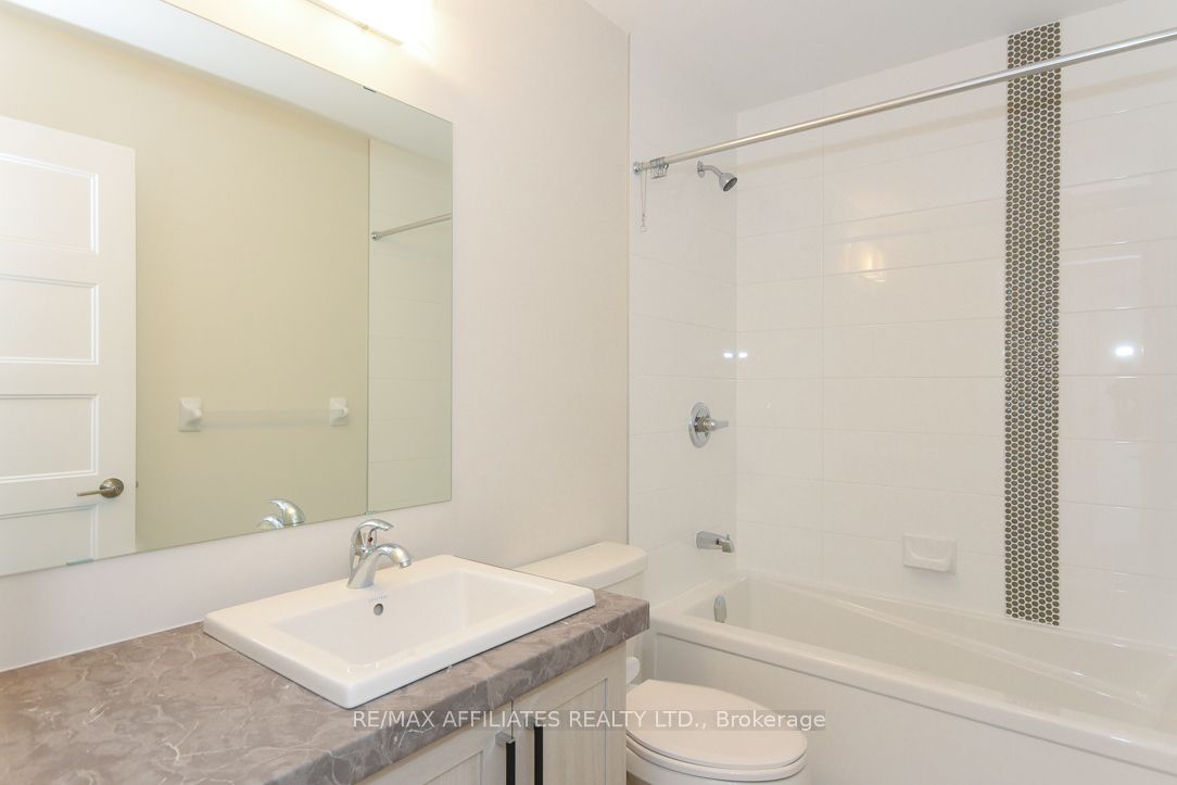 1055 Chablis Crescent Property Photo 36
