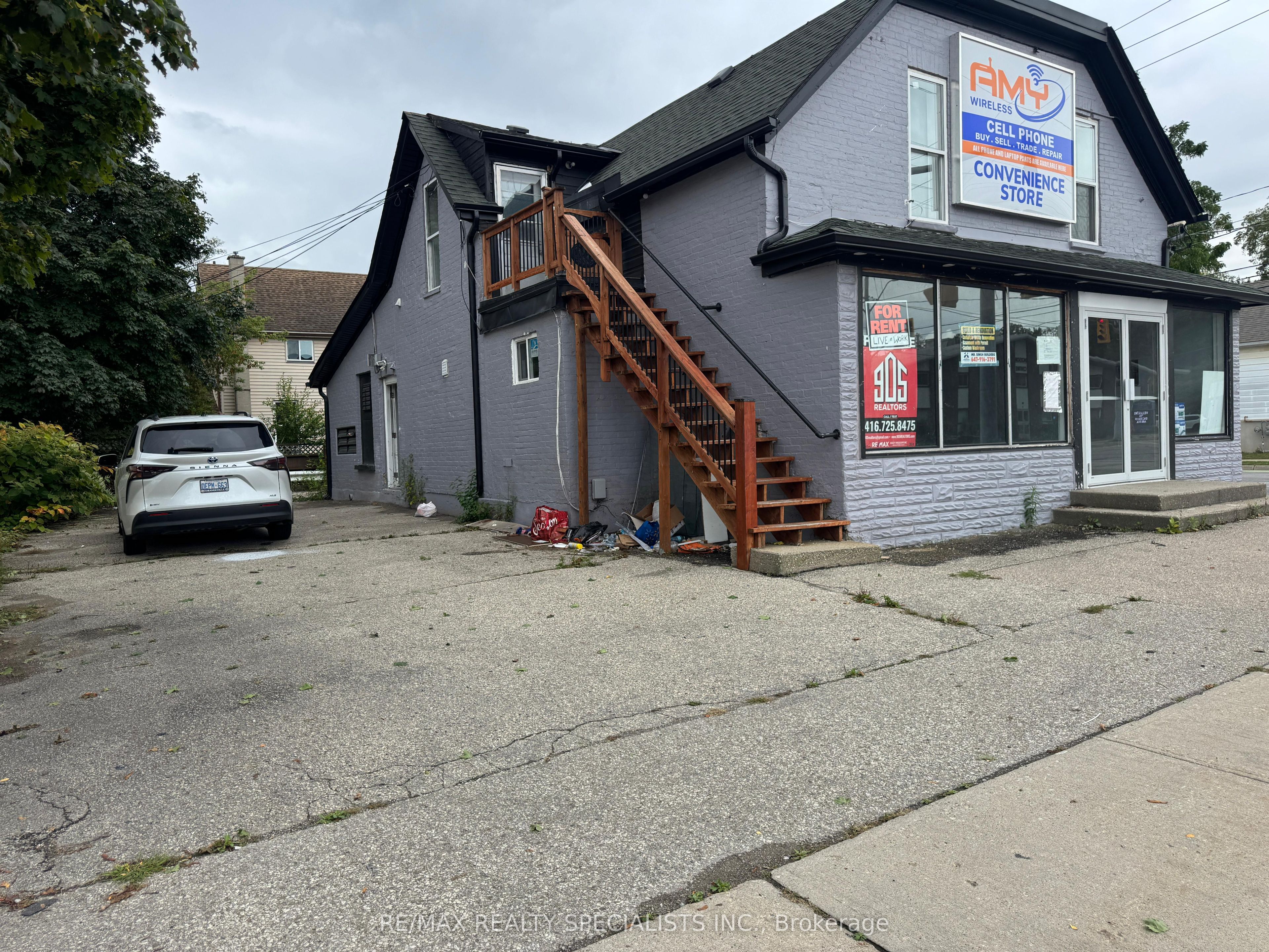 25 Park Hill Road W Property Photo 4