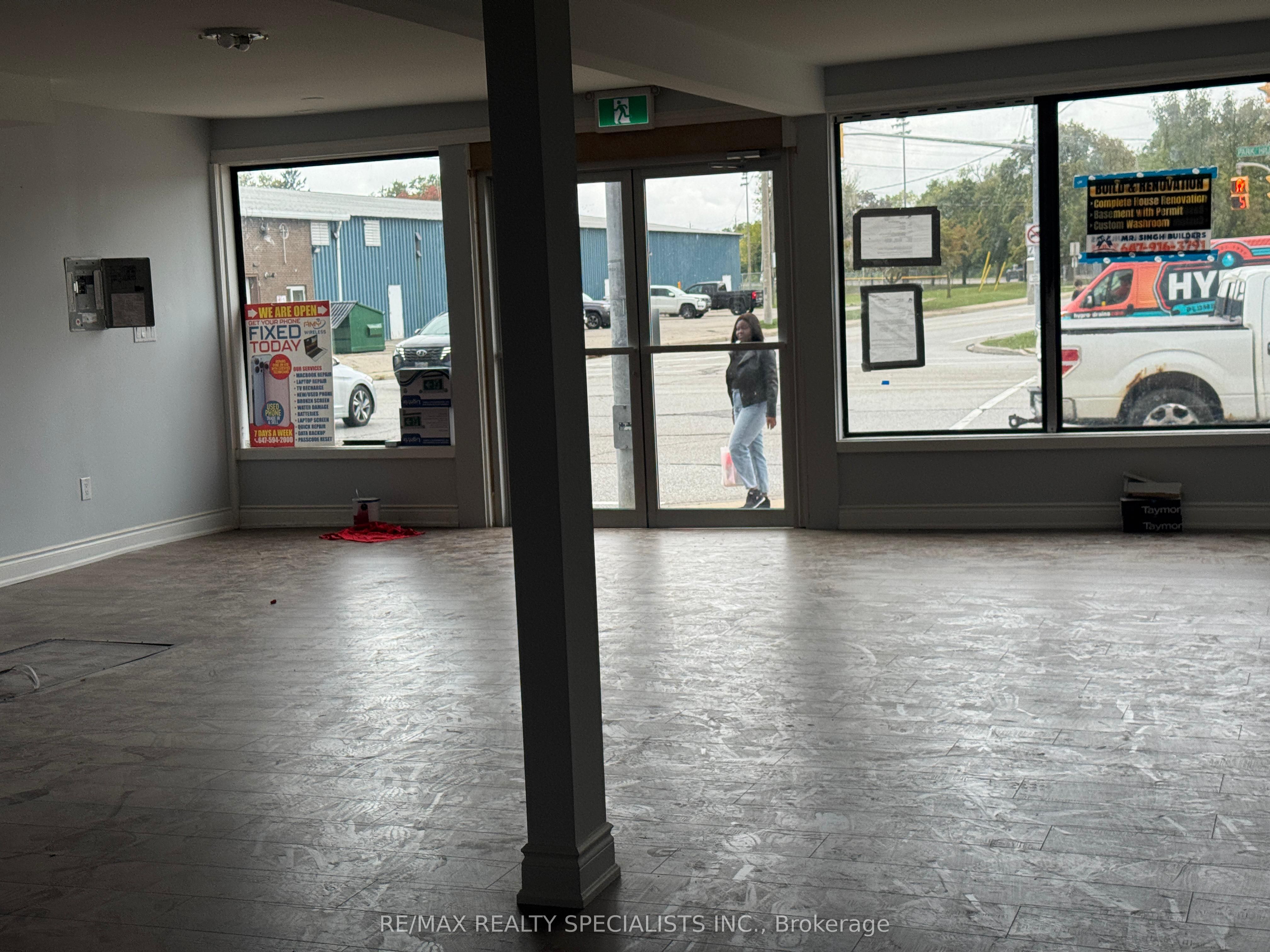 25 Park Hill Road W Property Photo 12