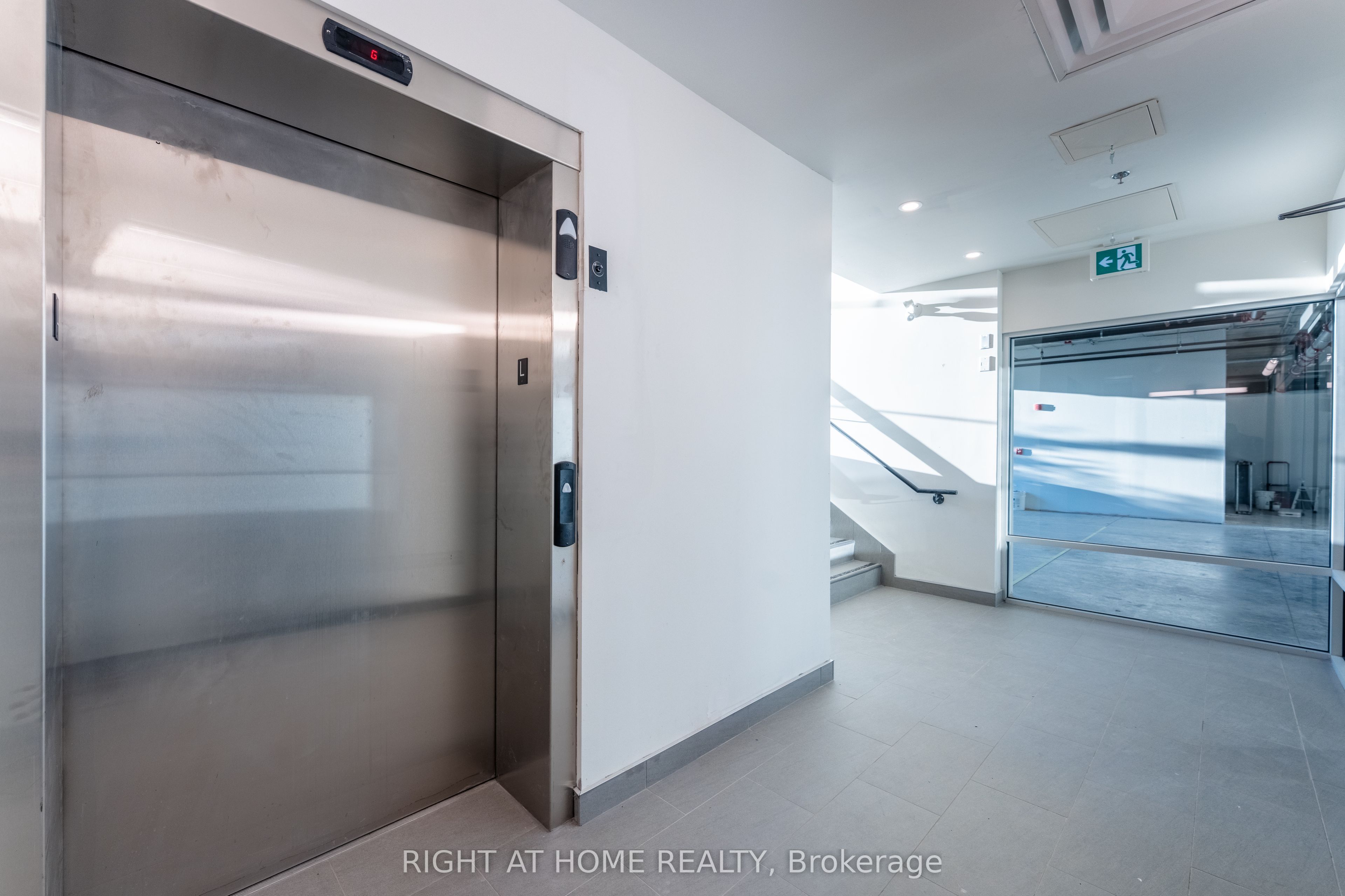 1637 Bank Street 101 Property Photo 10