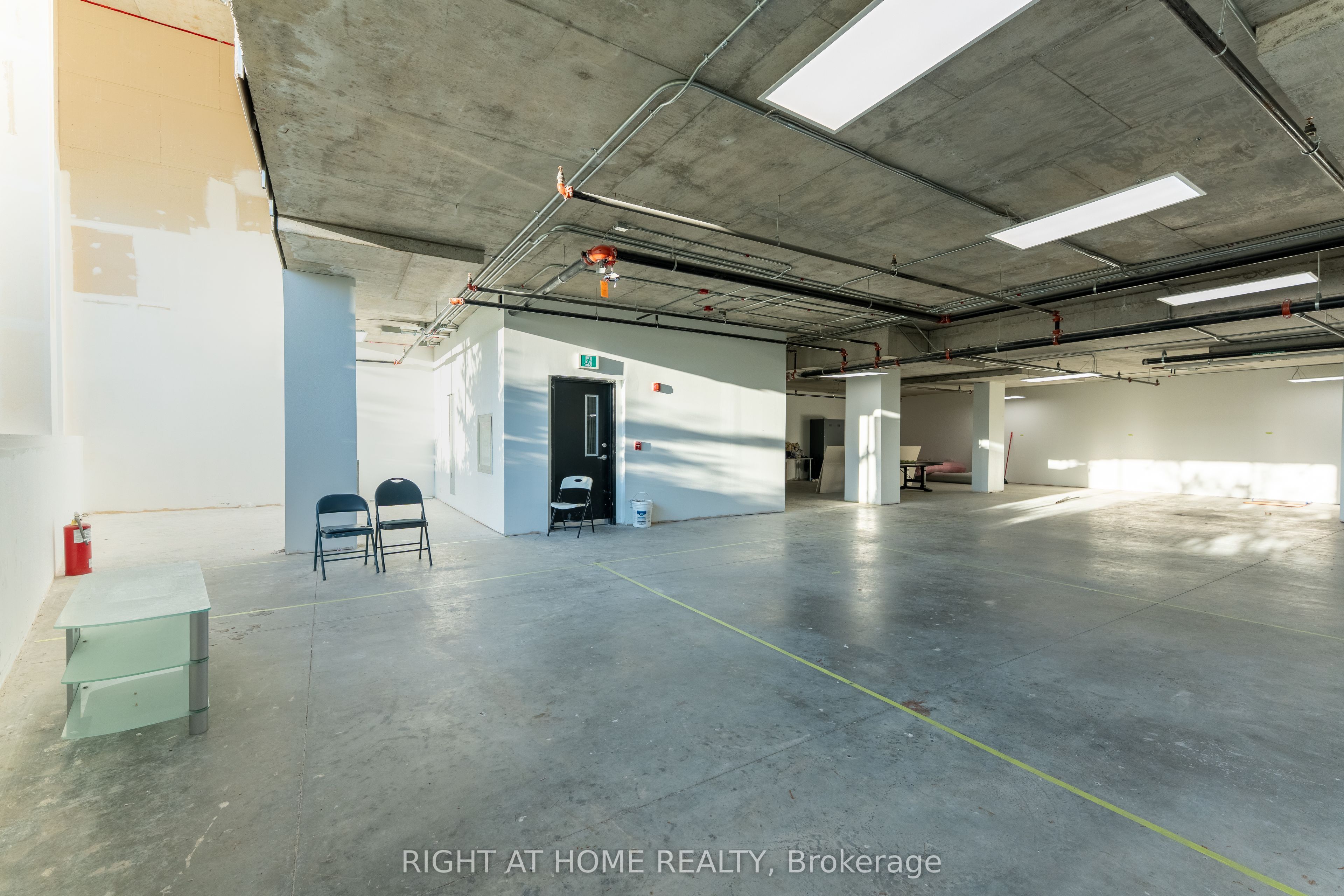 1637 Bank Street 101 Property Photo 13