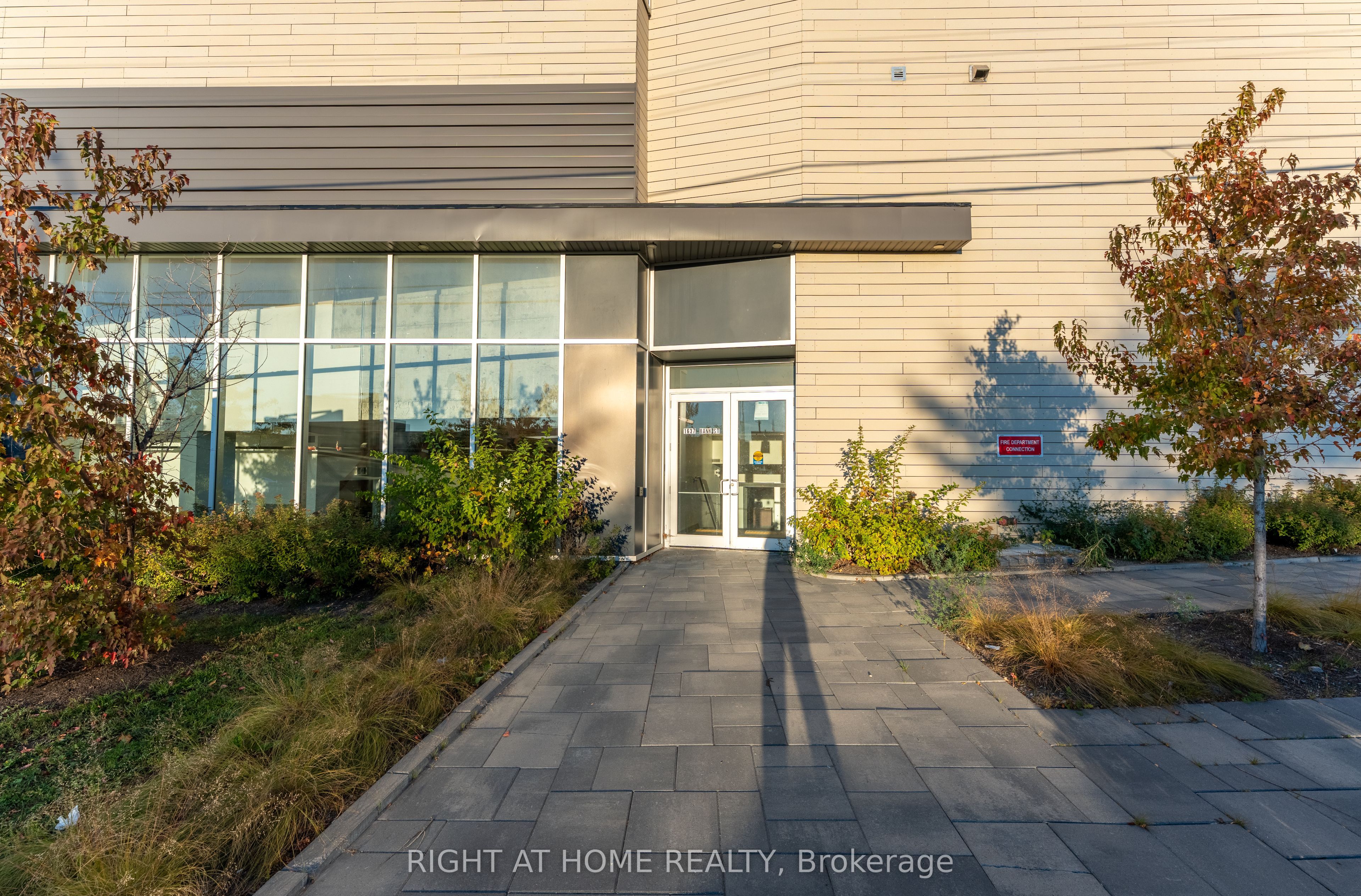 1637 Bank Street 101 Property Photo 18