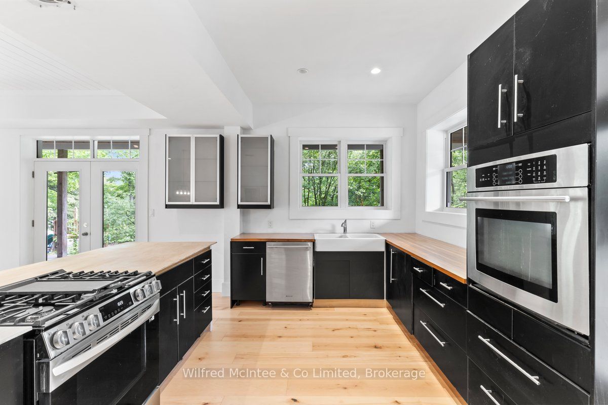 545 Eckford Avenue Property Photo 7