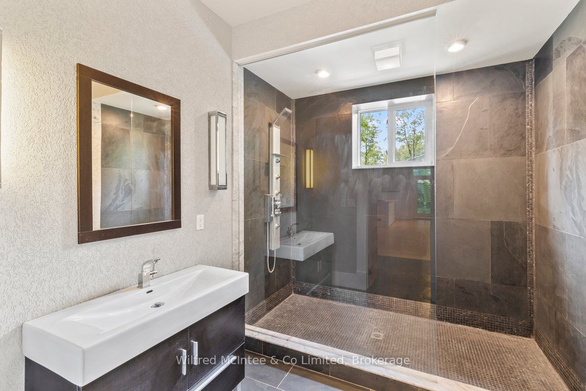 545 Eckford Avenue Property Photo 11