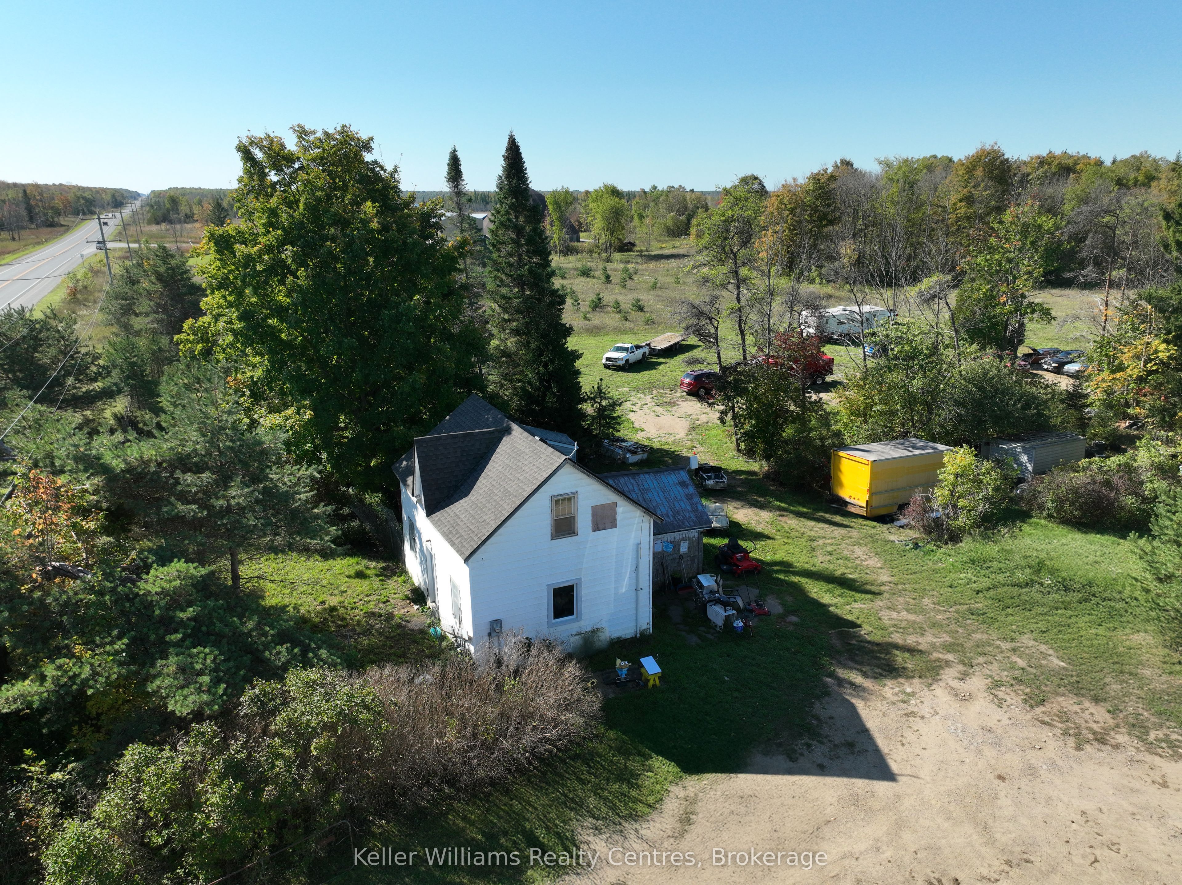 19528 Highway 6 Property Photo 1