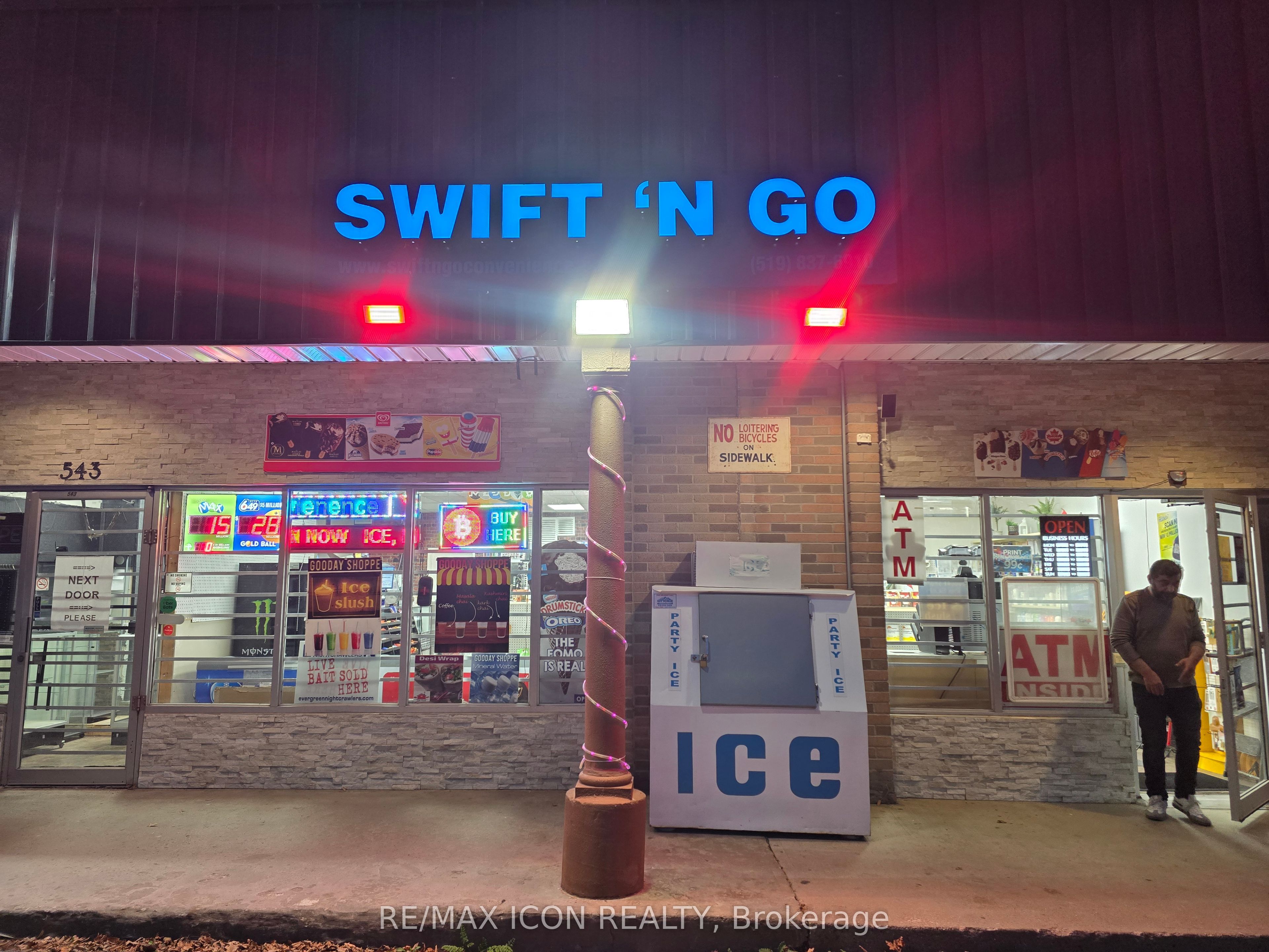 543 E Speedvale Avenue E Property Photo 1