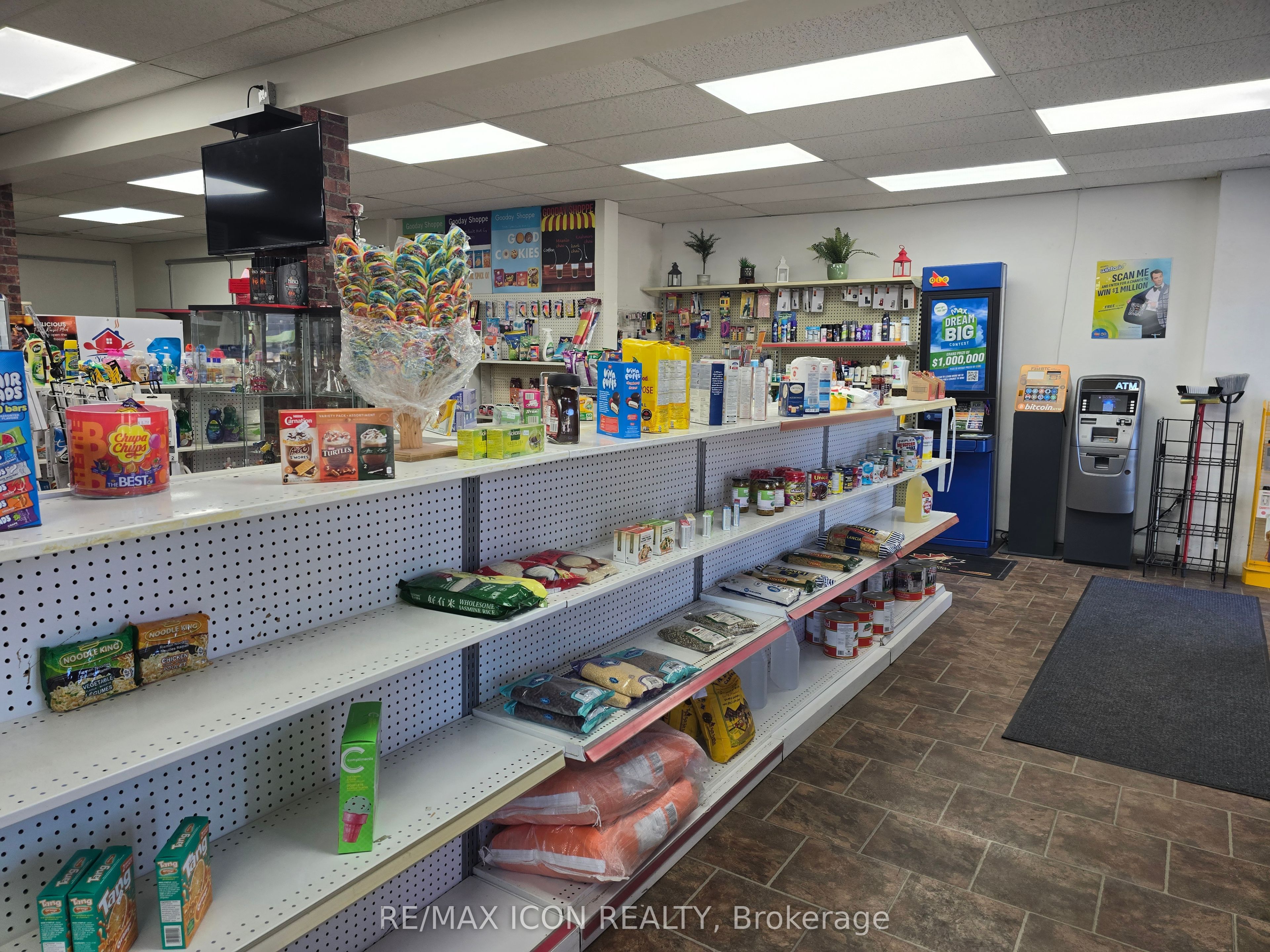 543 E Speedvale Avenue E Property Photo 5