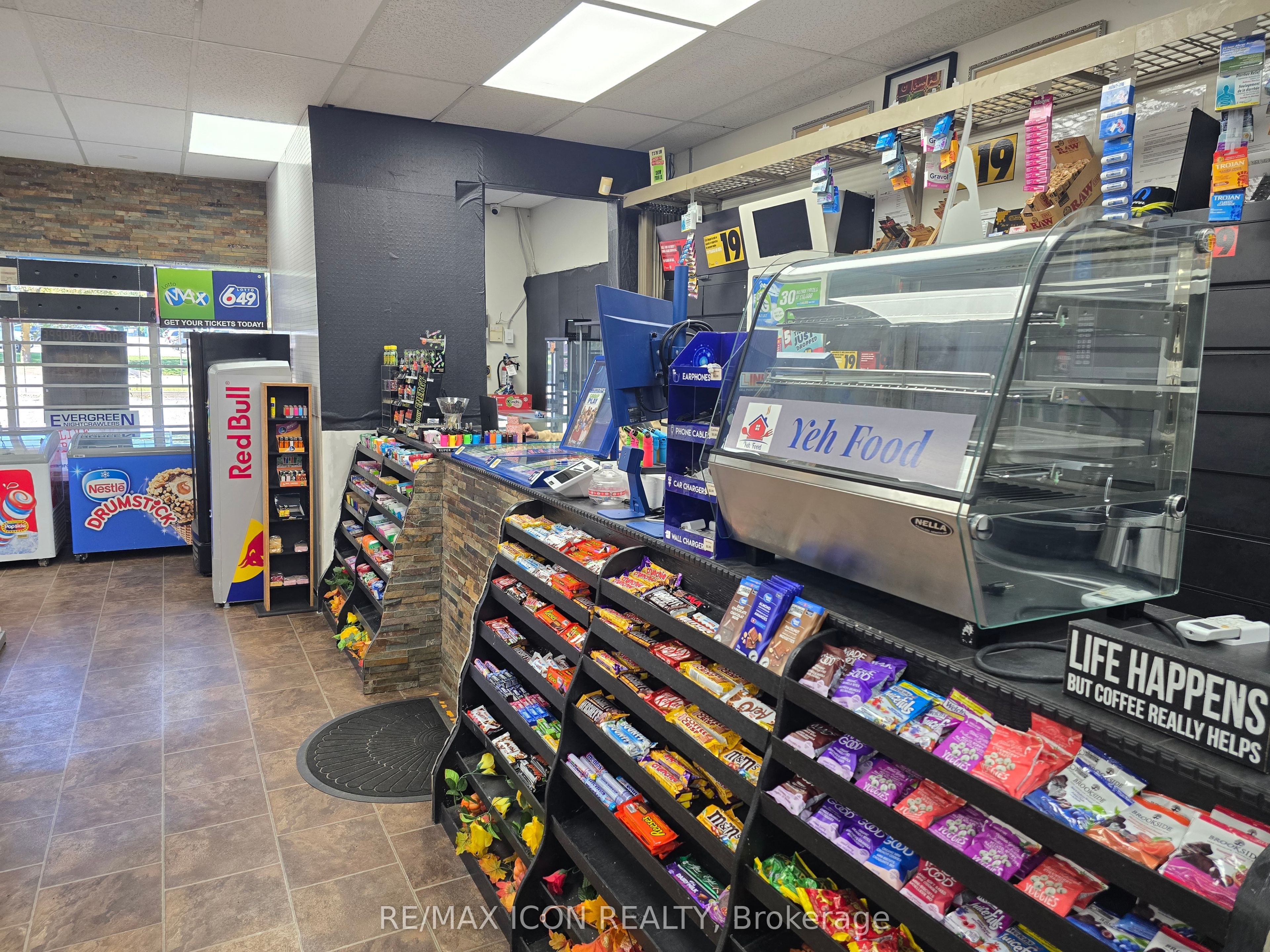 543 E Speedvale Avenue E Property Photo 12