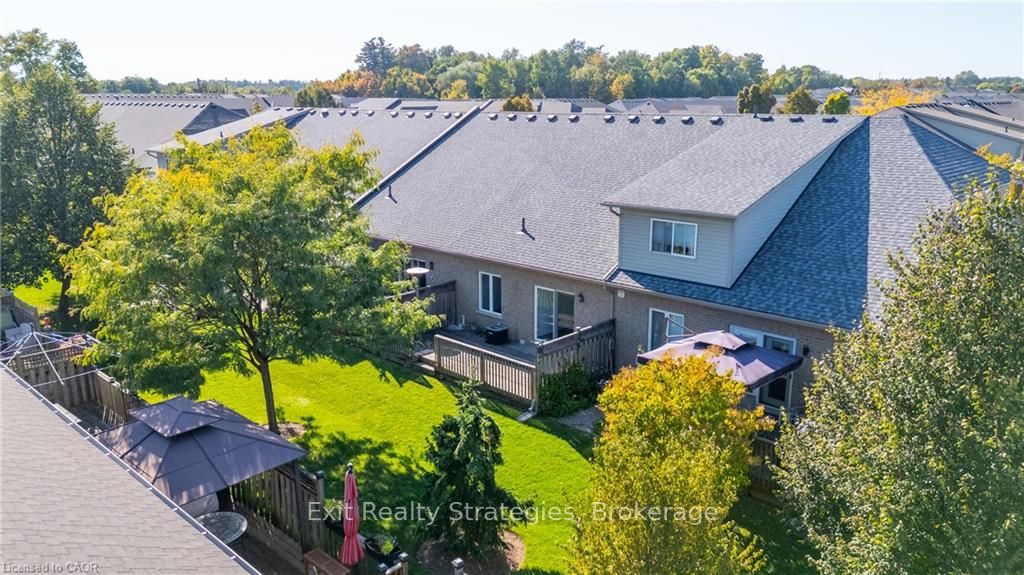 68 Hallmark Trail E 39 Property Photo 31