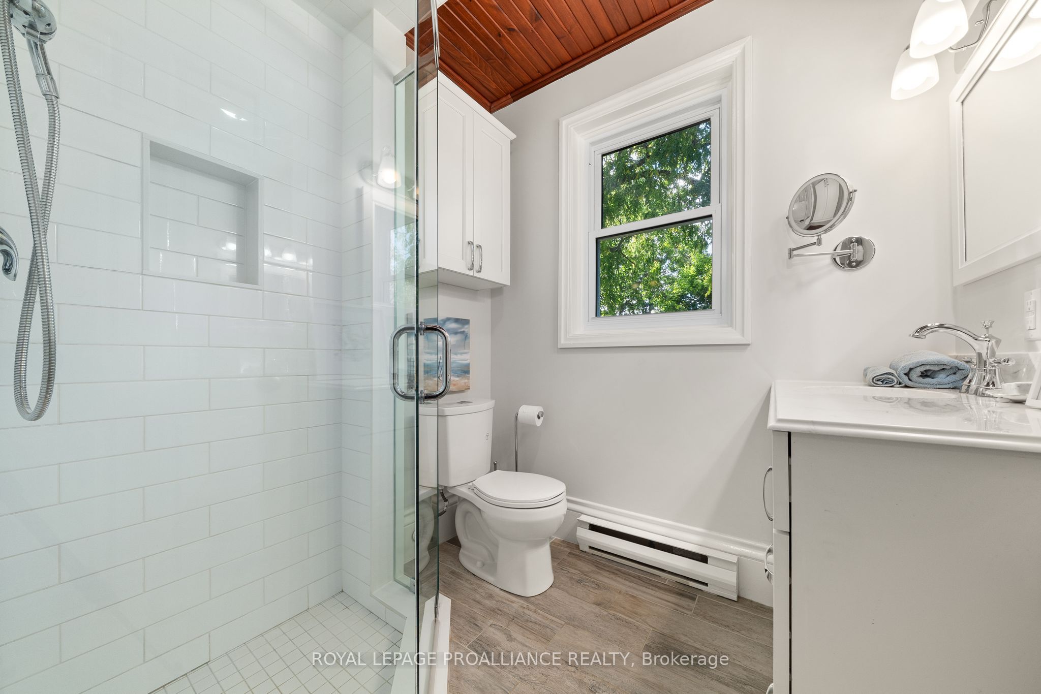 103 Bridge Street Property Photo 14
