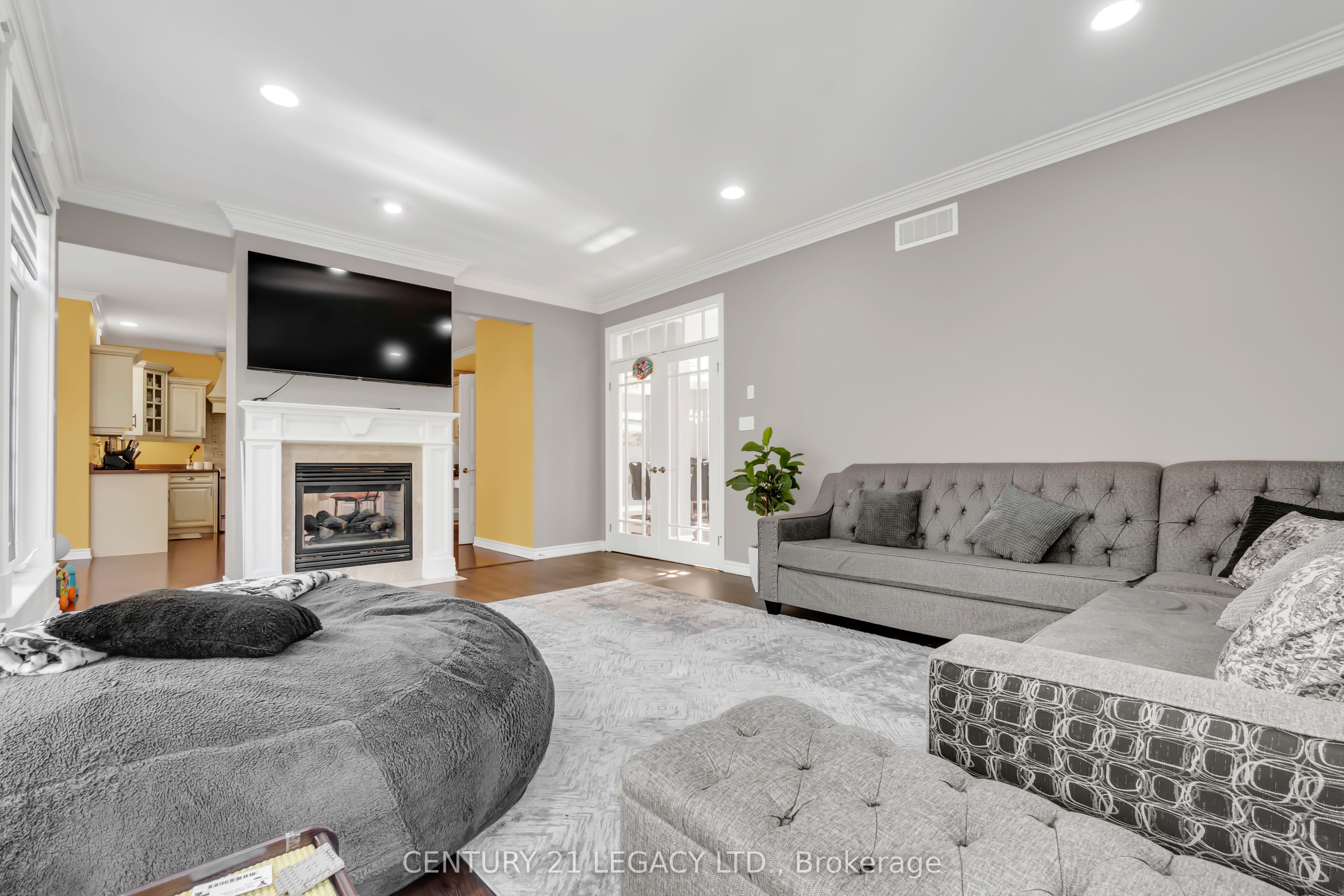 1485 Thornley Street Property Photo 12