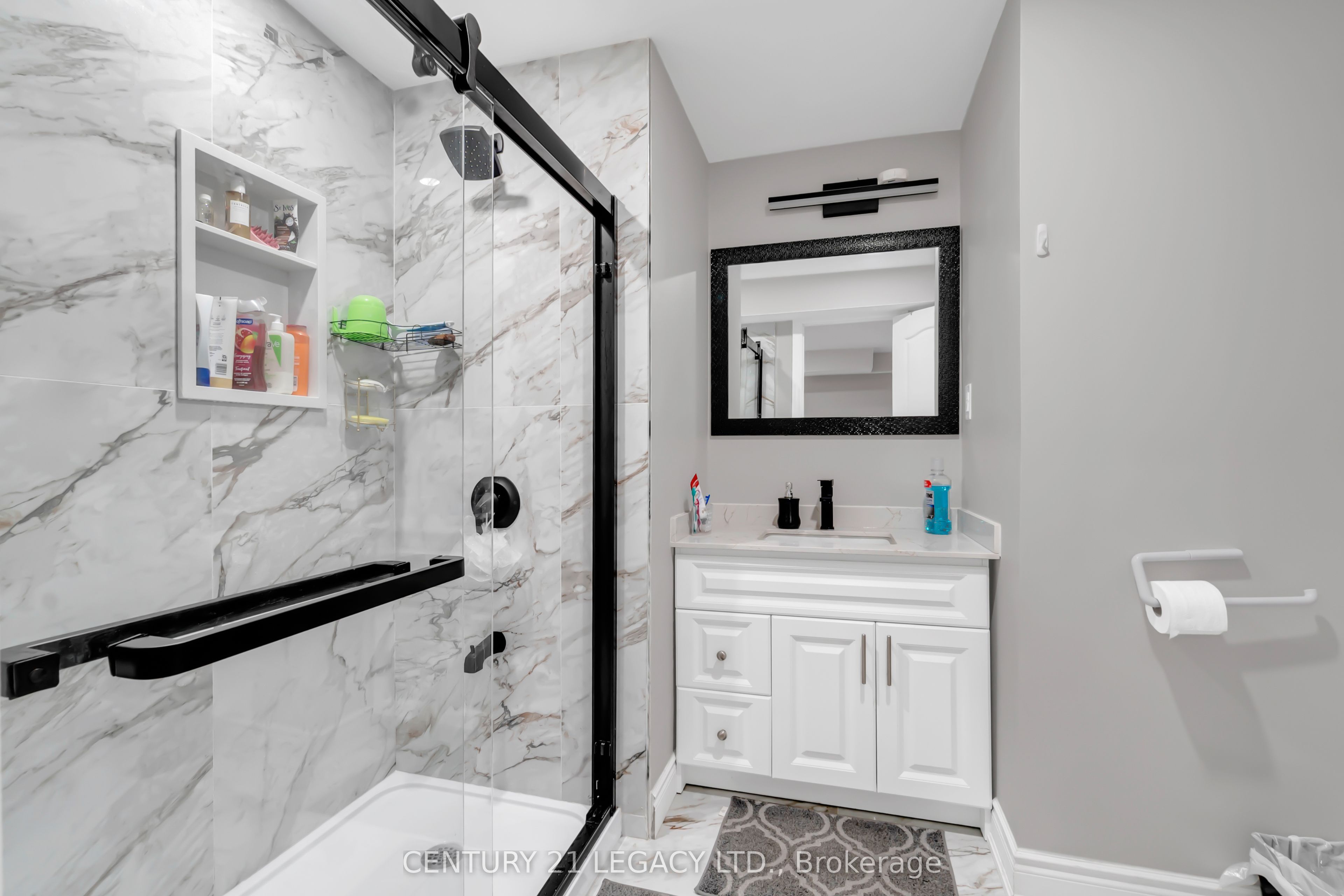 1485 Thornley Street Property Photo 27