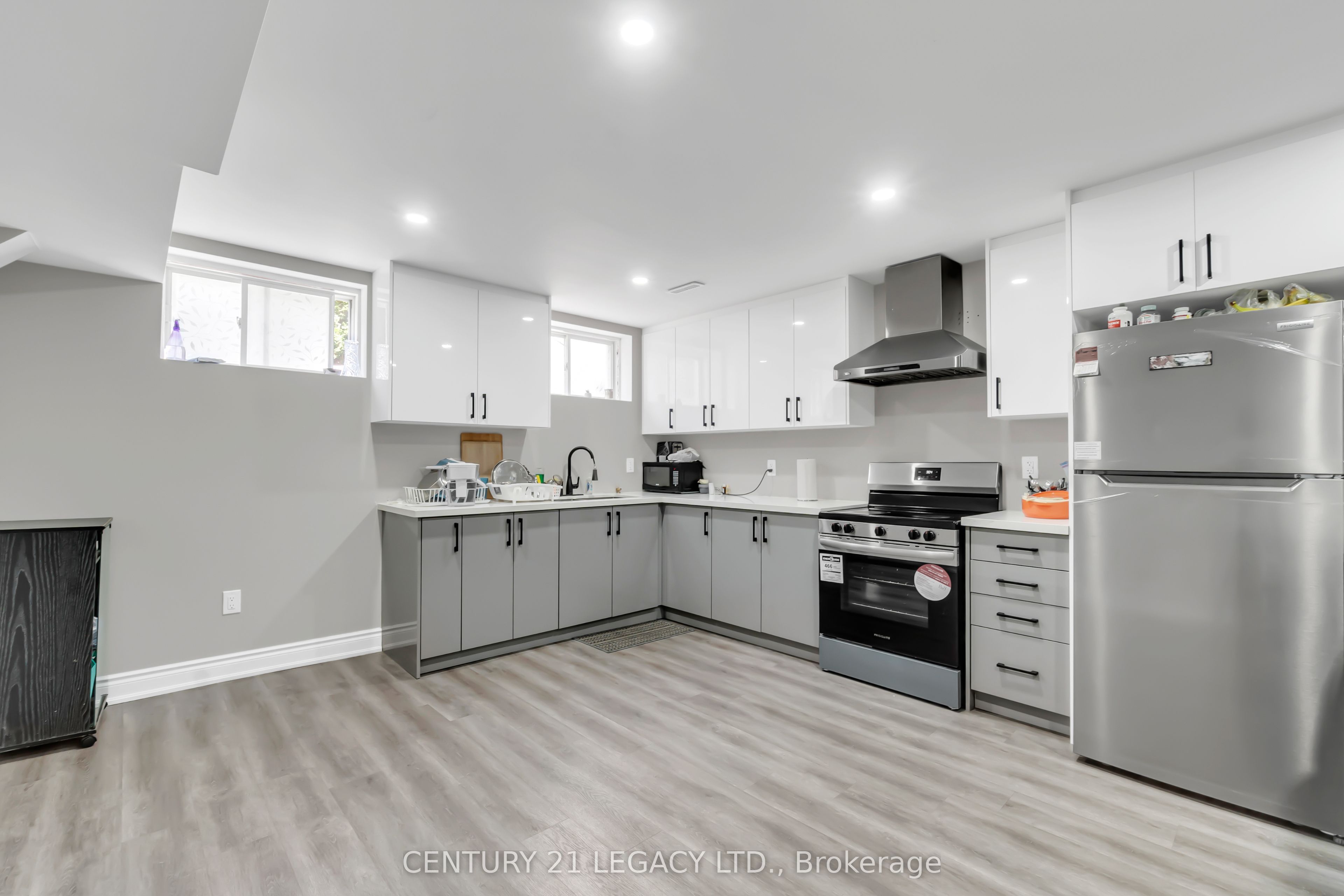 1485 Thornley Street Property Photo 29