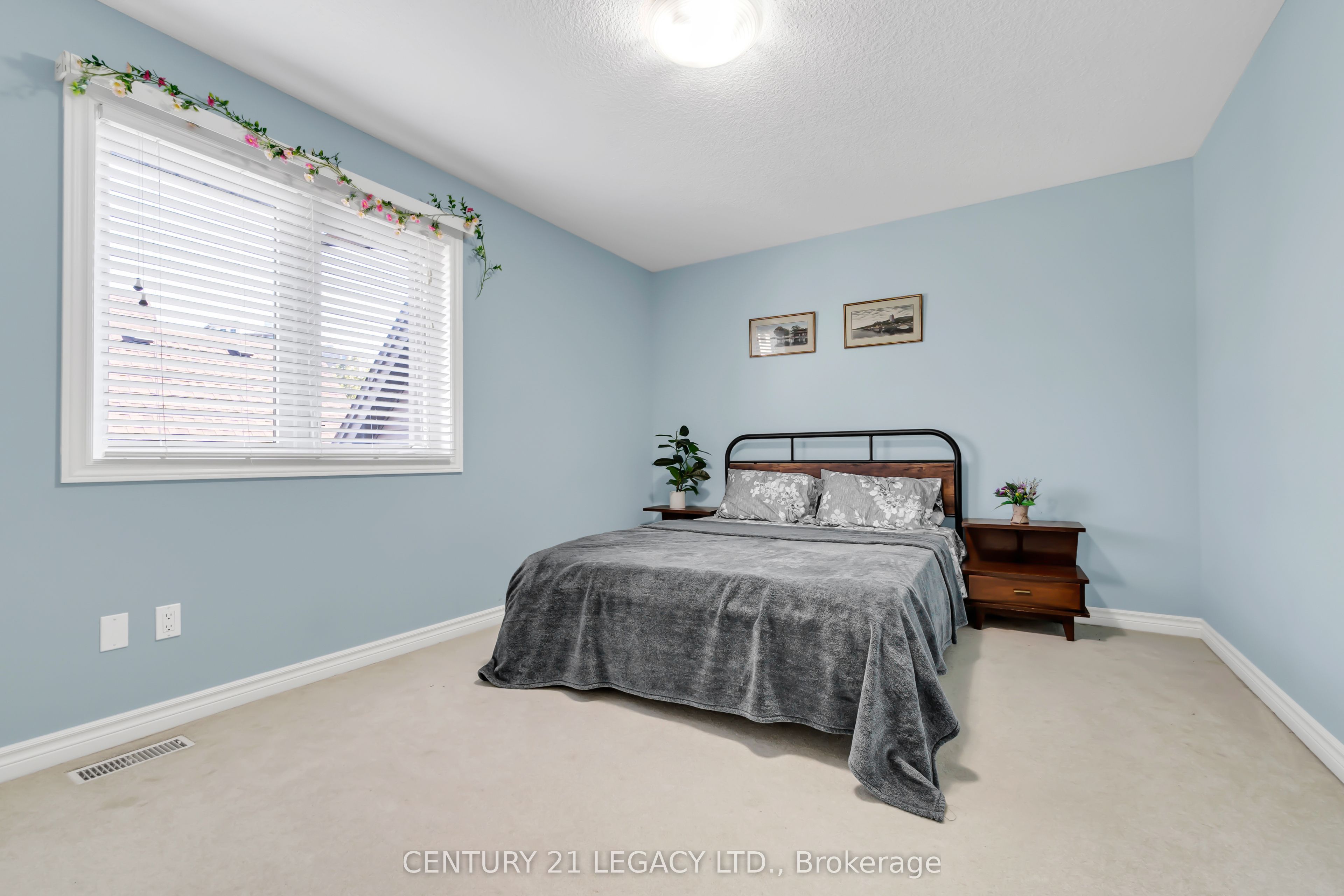 1485 Thornley Street Property Photo 35