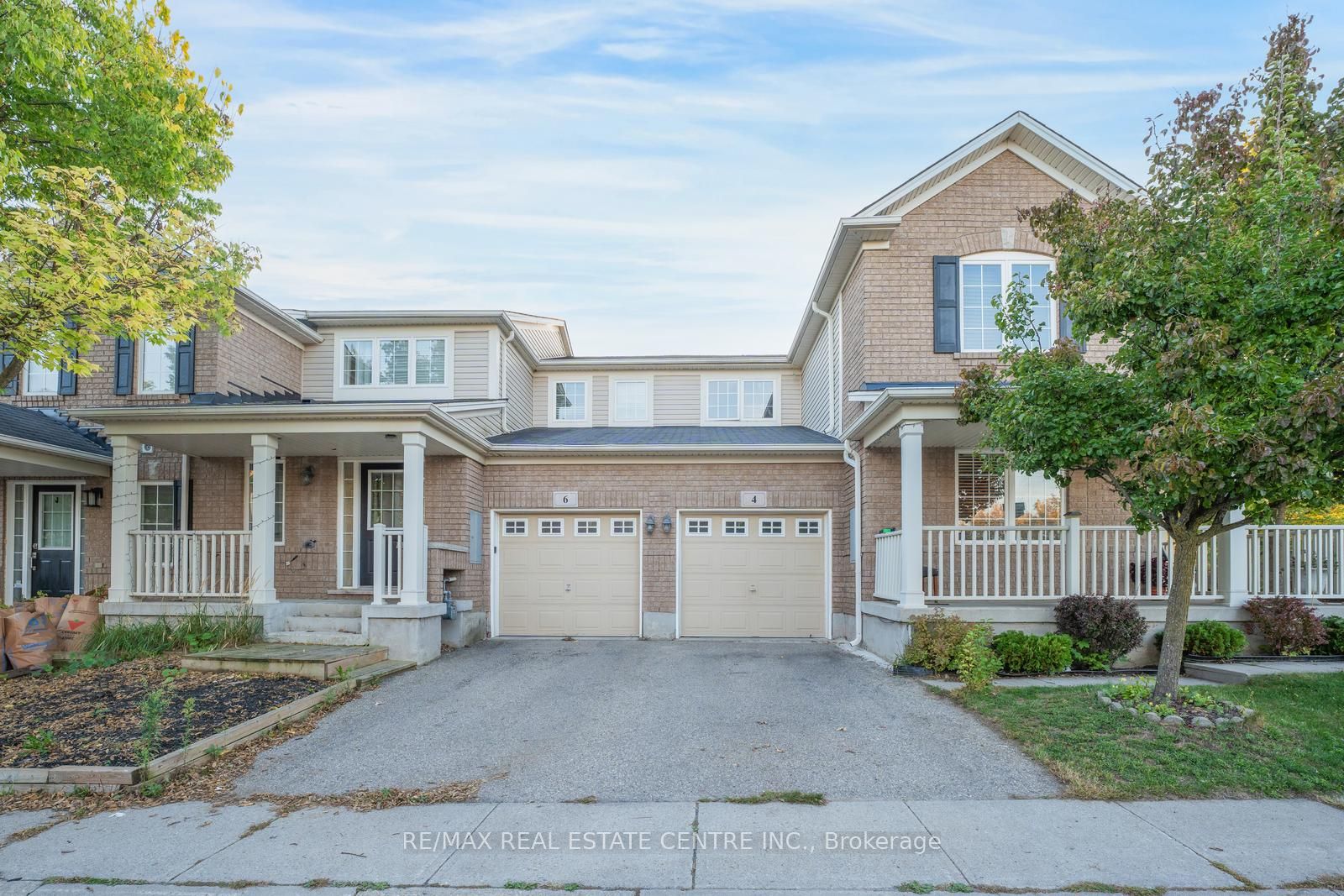 4 Owl Street Property Photo 1