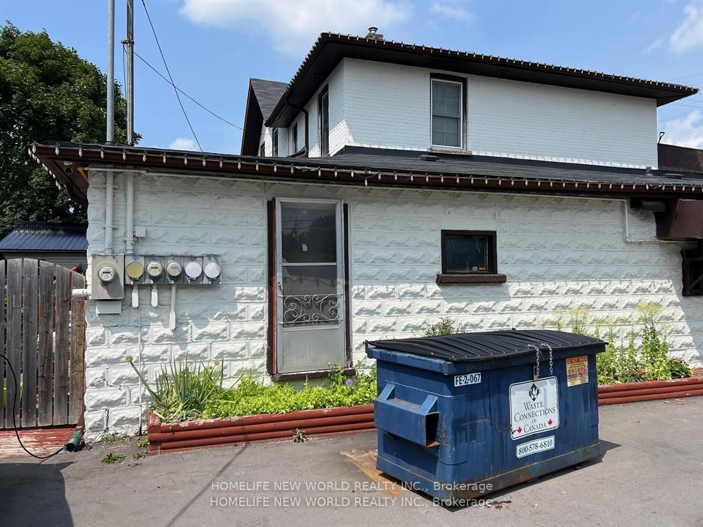 65 Albert Street S Property Photo 7
