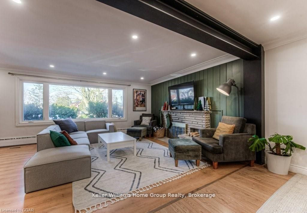 1085 QUEENS Boulevard 16A Property Photo 1