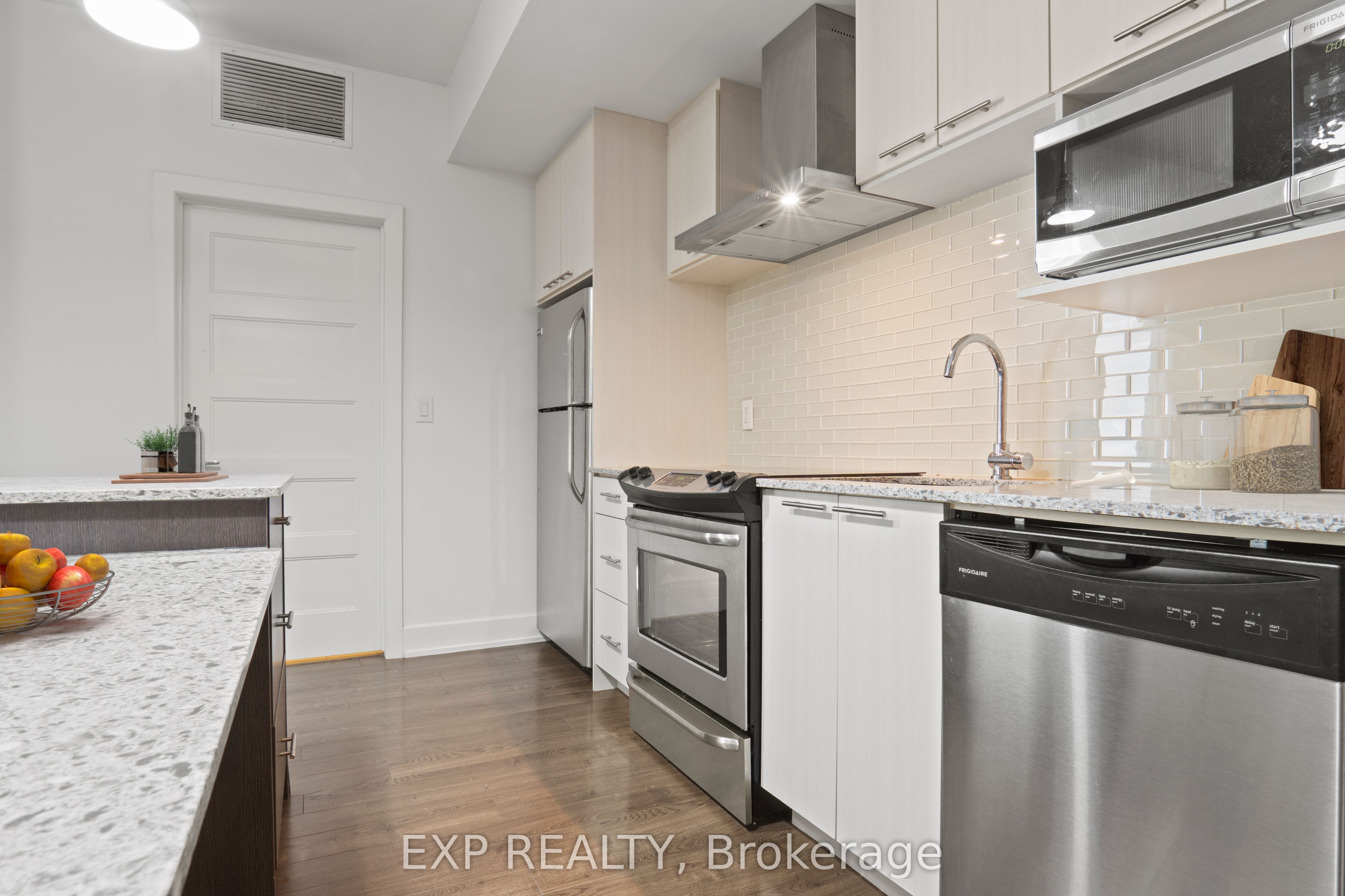 2785 Baseline Road 108 Property Photo 9