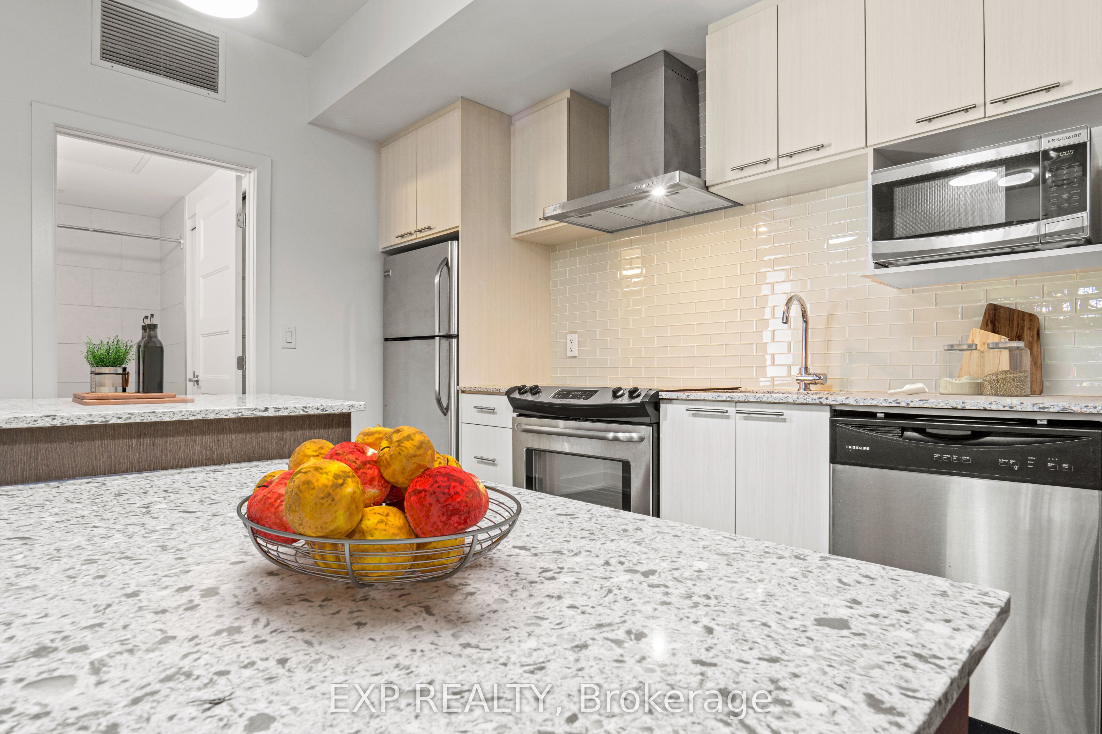 2785 Baseline Road 108 Property Photo 10