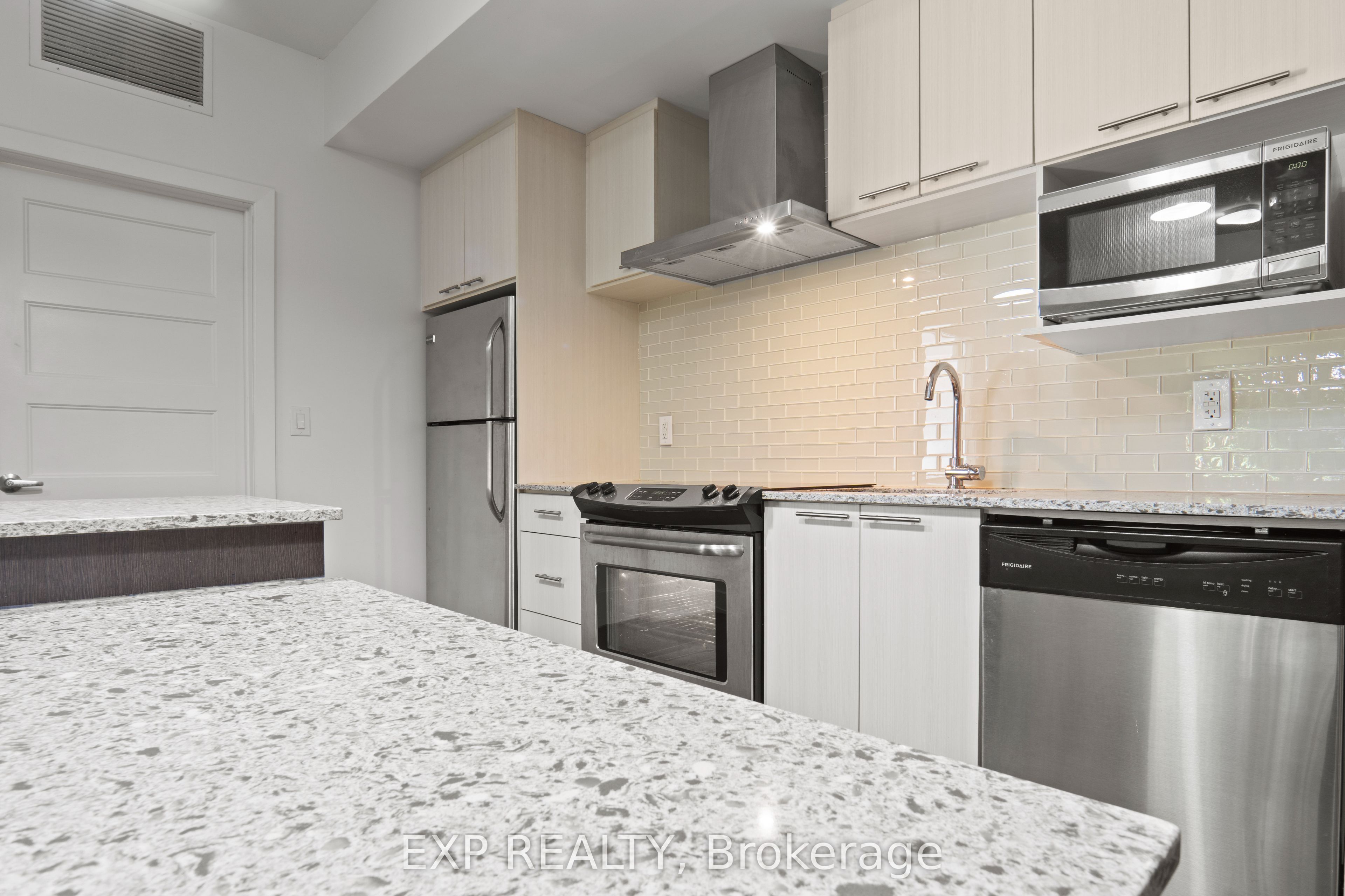 2785 Baseline Road 108 Property Photo 26