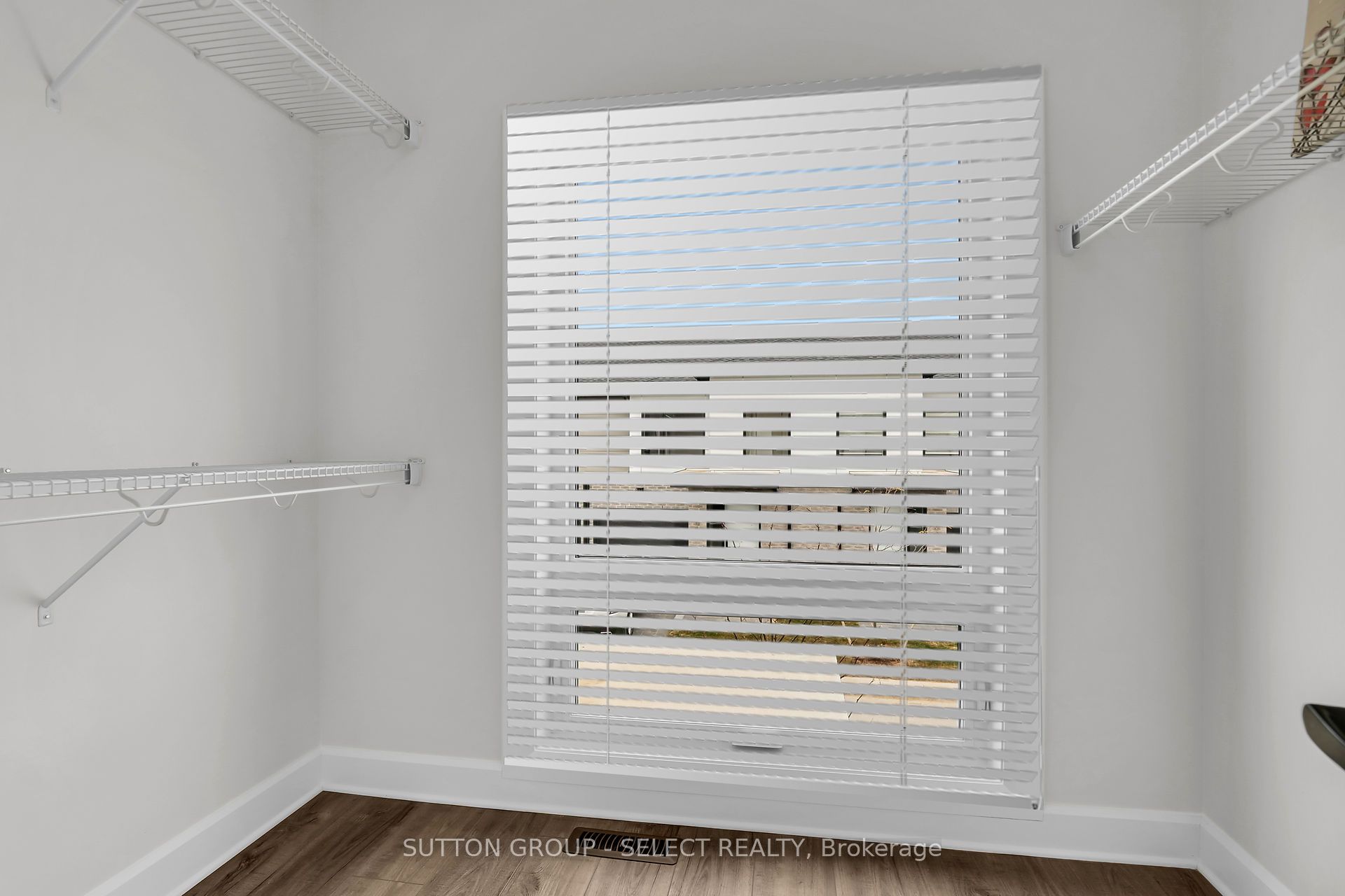 175 Doan Drive 203 Property Photo 16