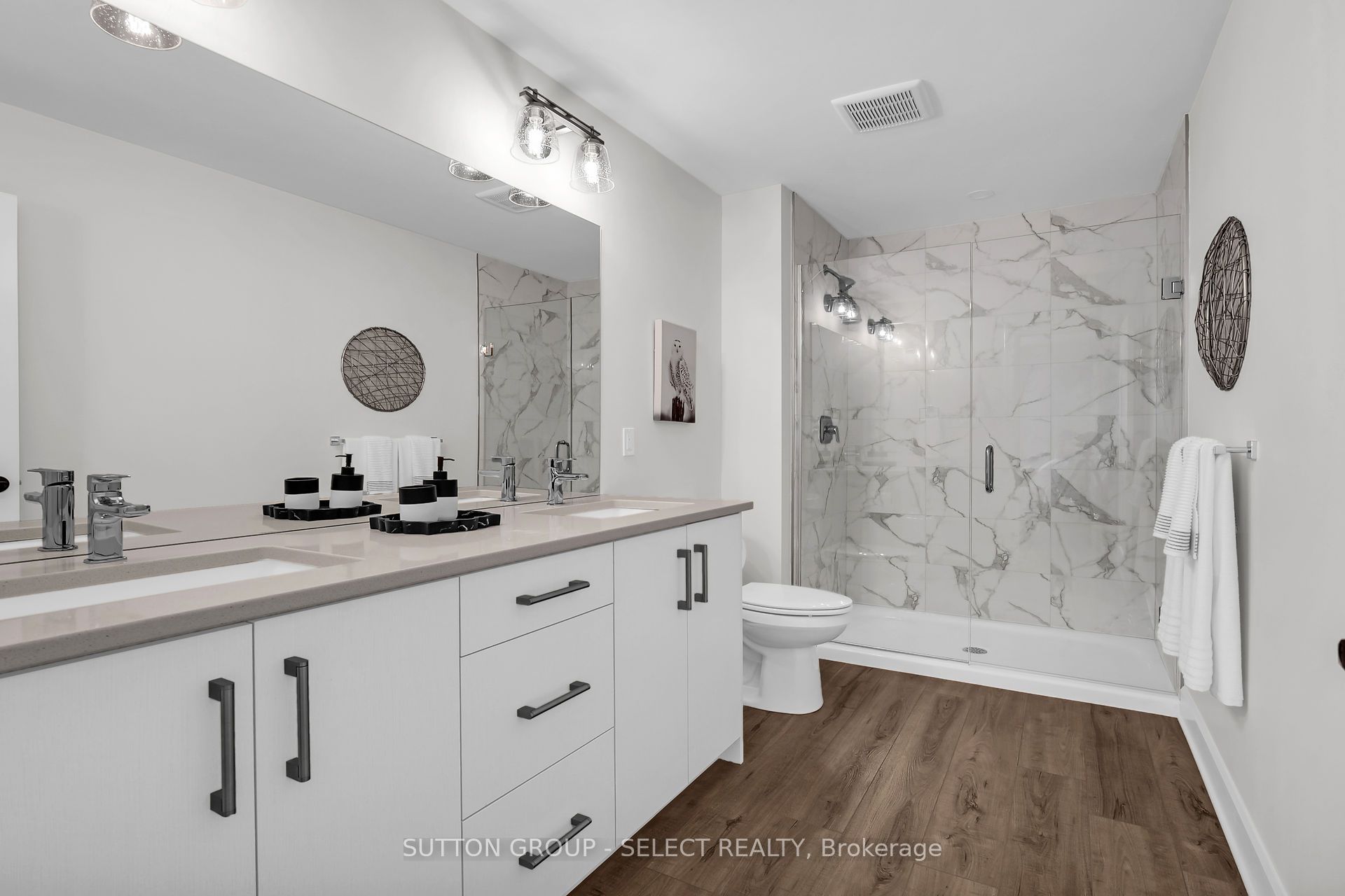 175 Doan Drive 203 Property Photo 18