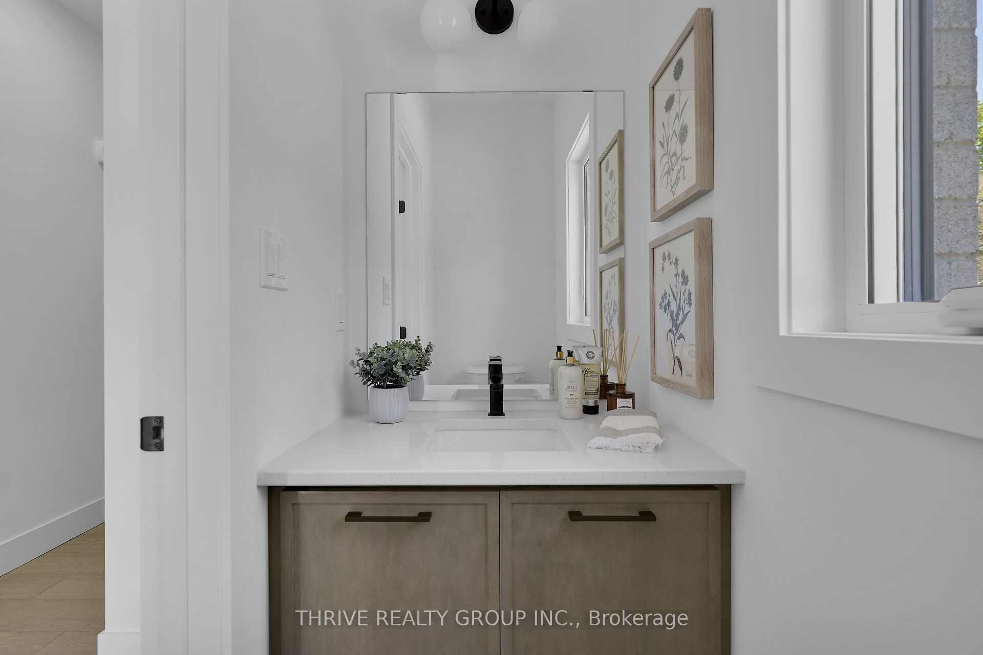 101 Meadowlily Road S 50 Property Photo 28