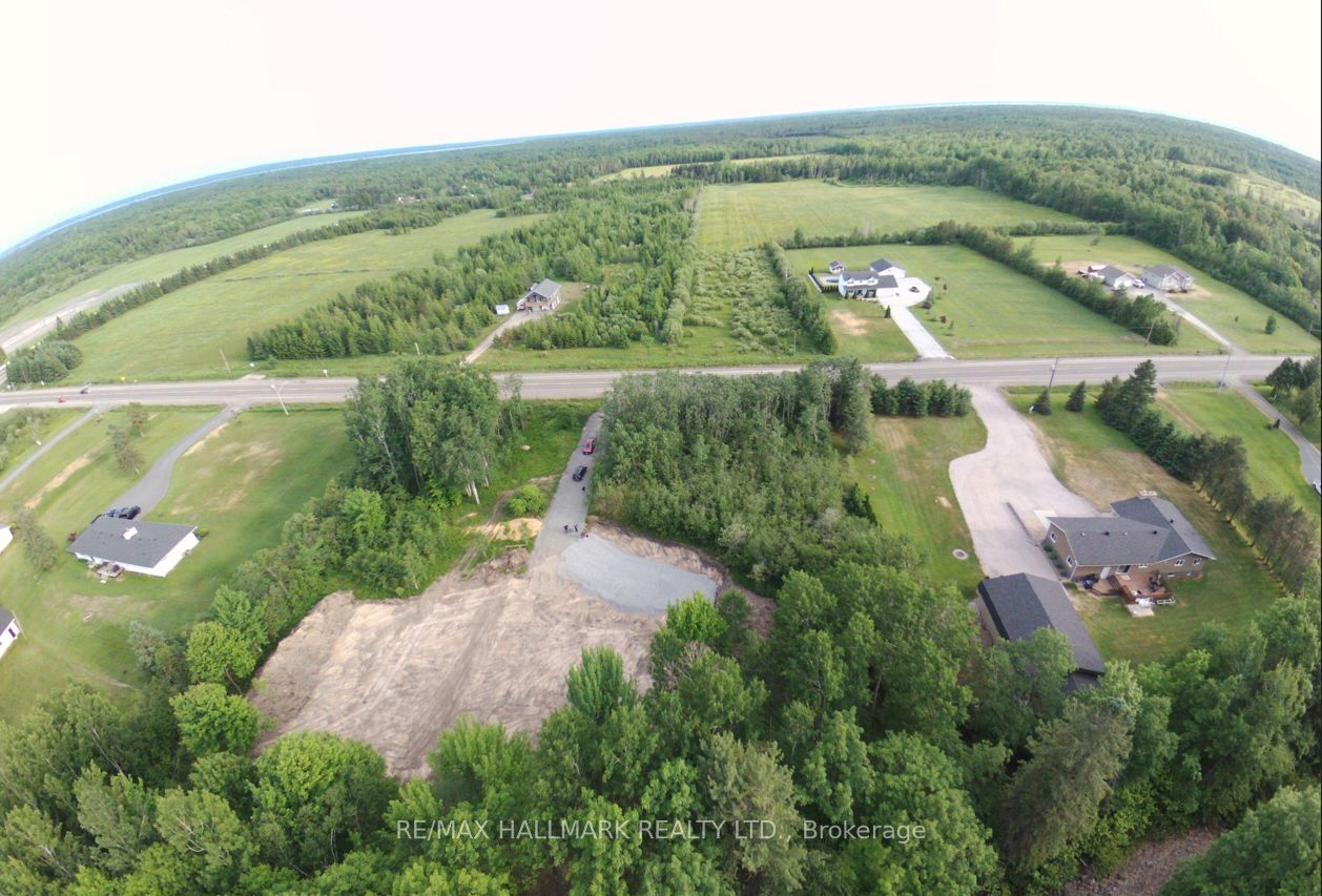 2810 Second Line W Property Photo 5