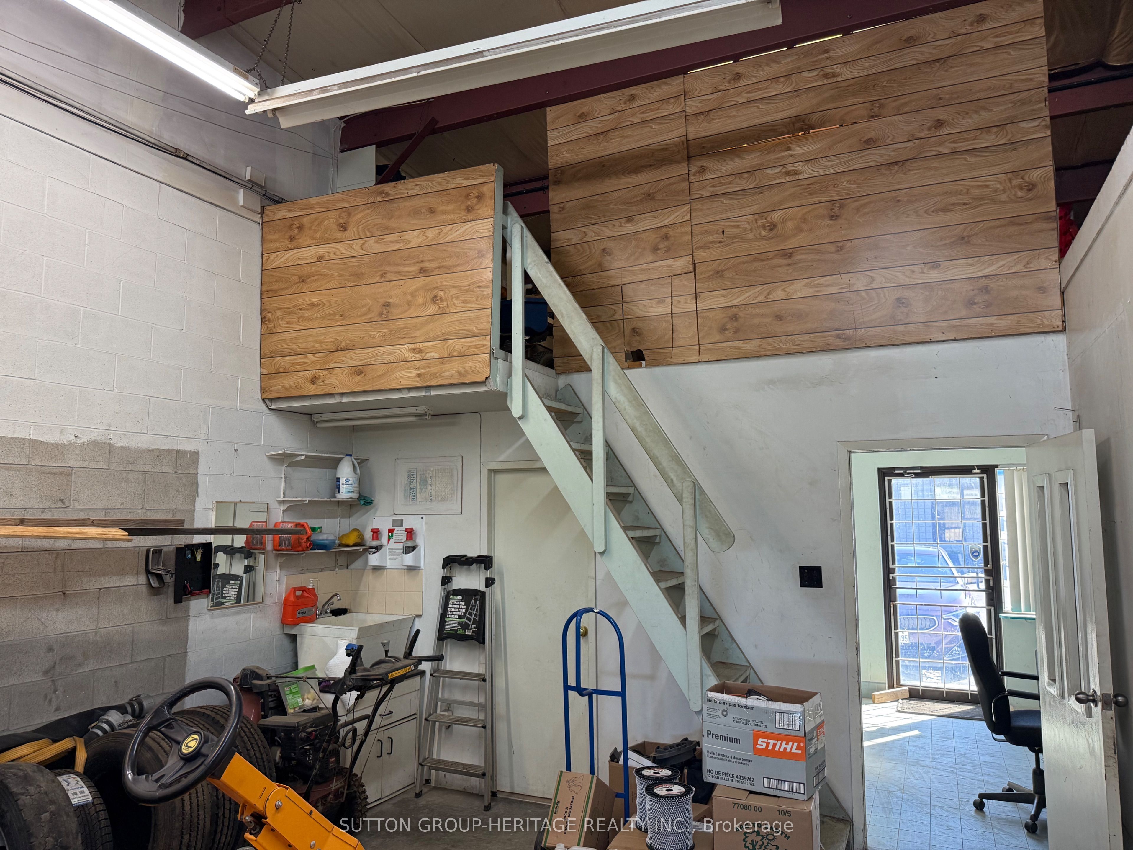 38 Bigwin Road 8 Property Photo 11