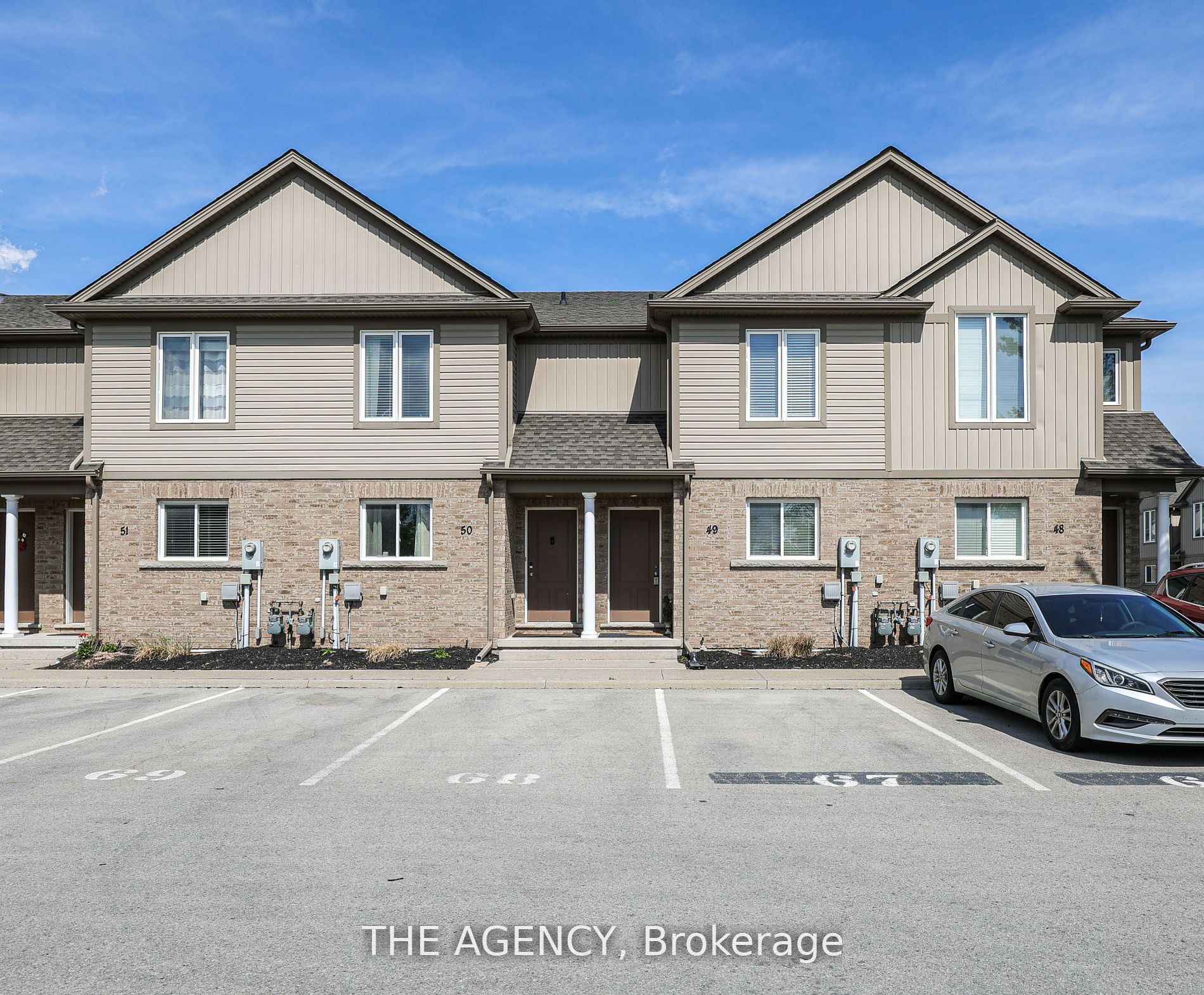 6118 Kelsey Crescent 49 Property Photo 4