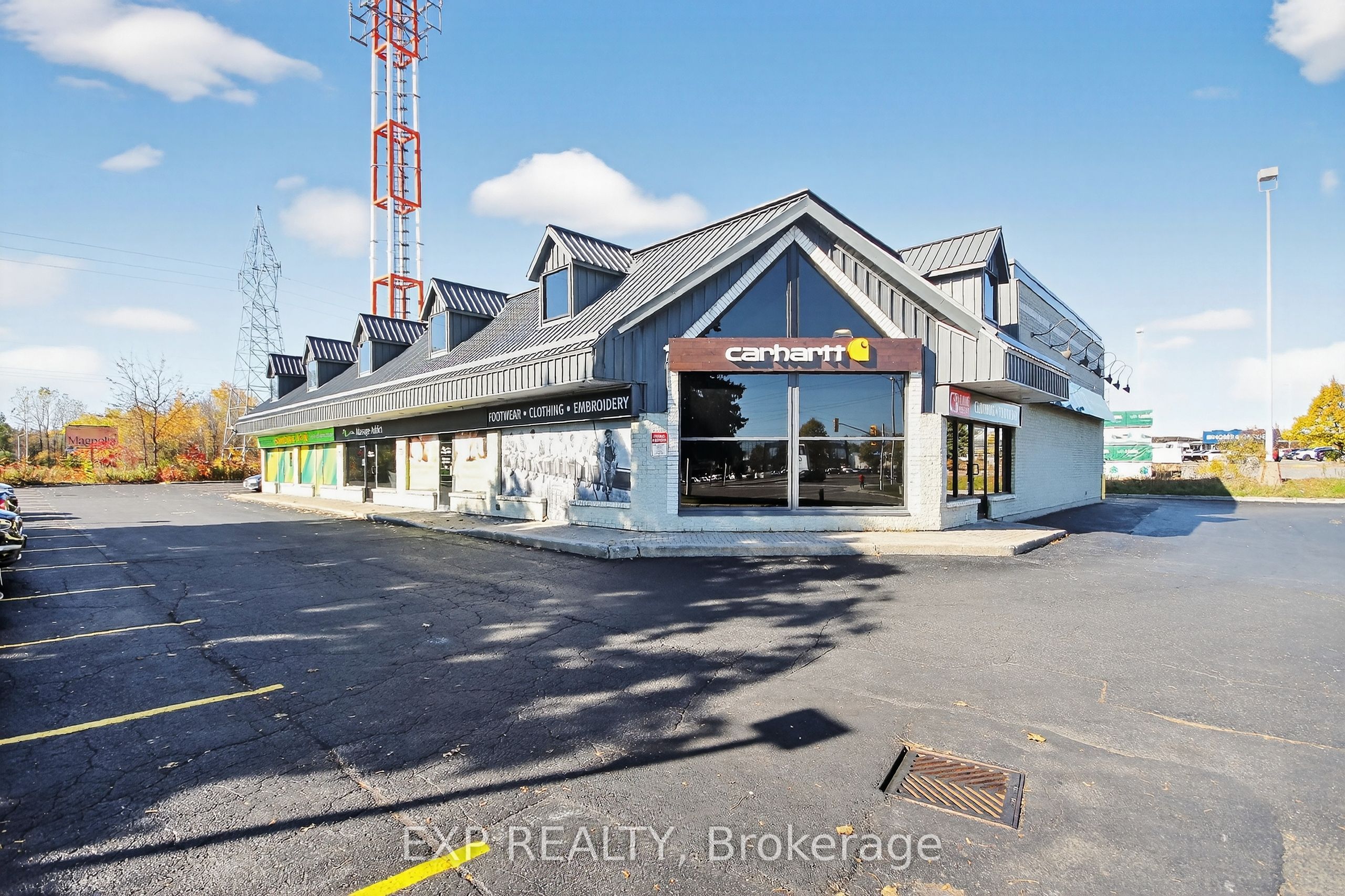 595 West Hunt Club Road Property Photo 3