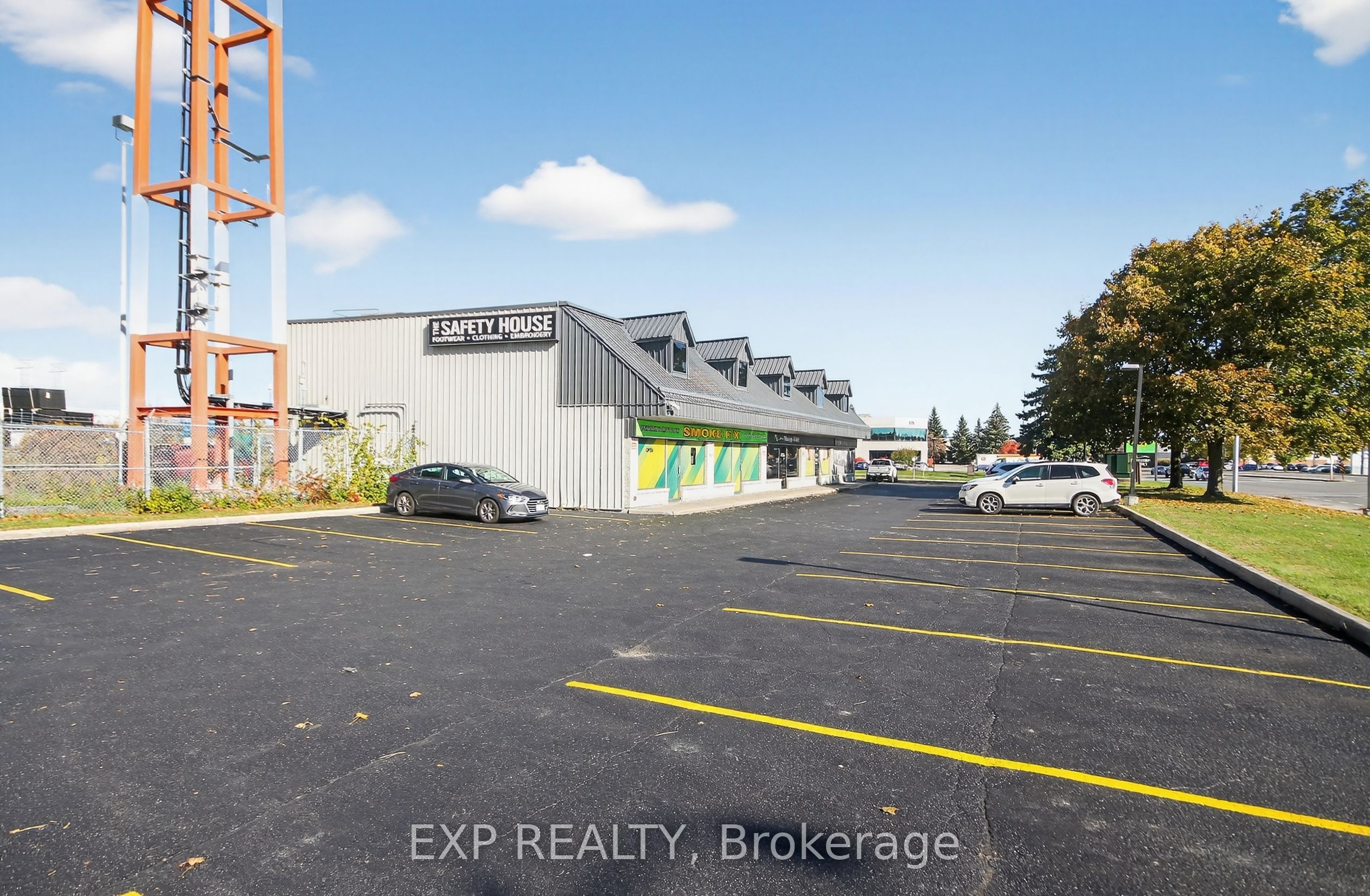 595 West Hunt Club Road Property Photo 9