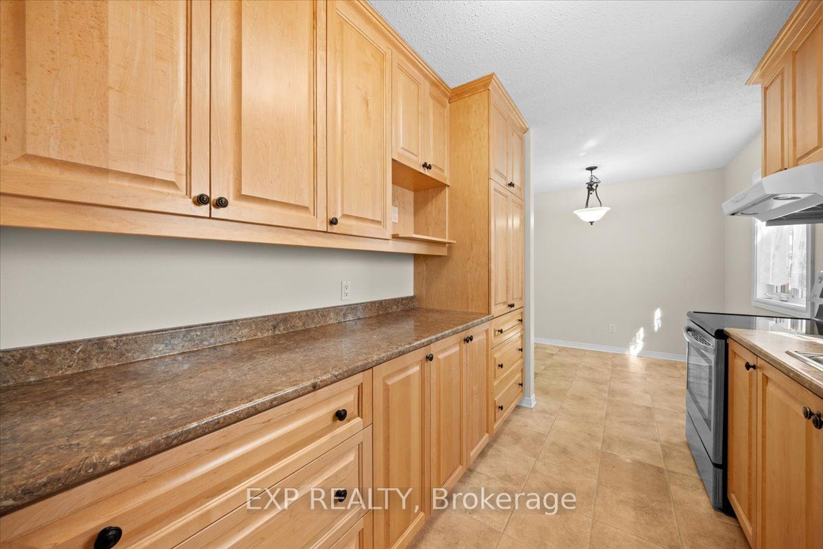 1678 Boisbriand Crescent Property Photo 11