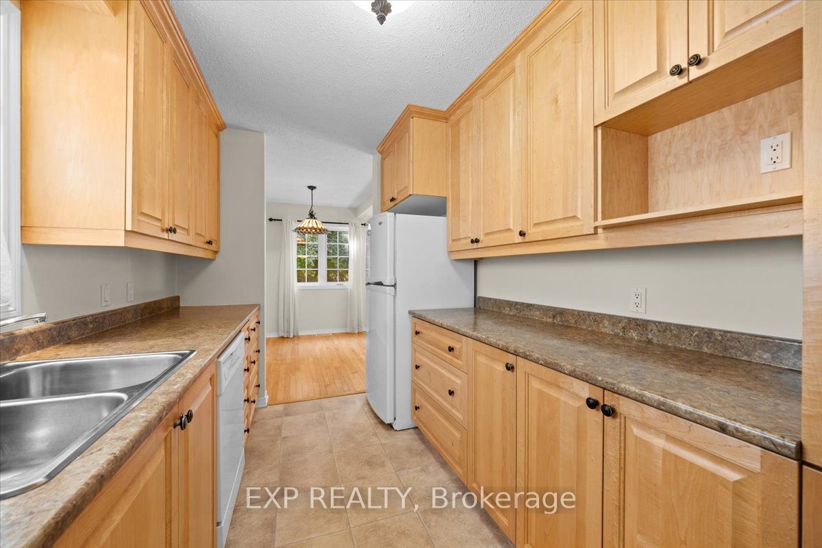 1678 Boisbriand Crescent Property Photo 13