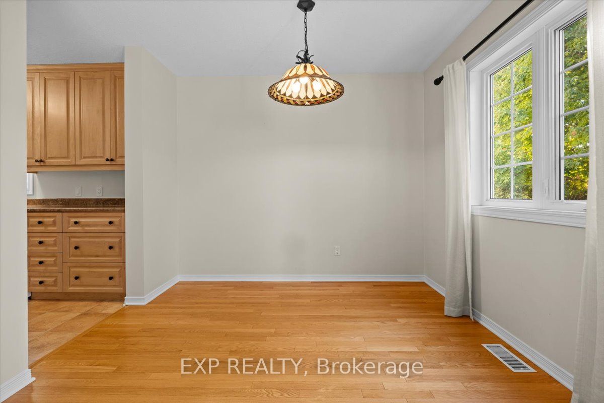 1678 Boisbriand Crescent Property Photo 16