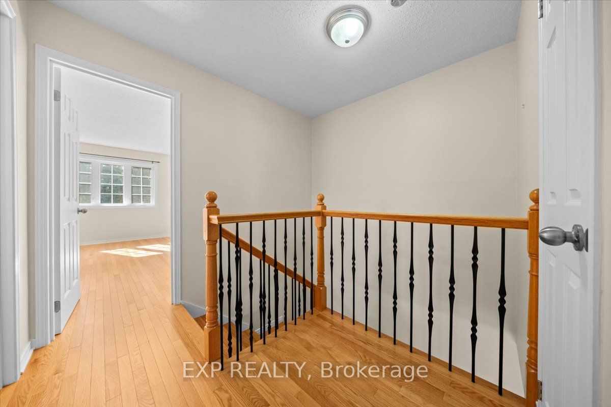 1678 Boisbriand Crescent Property Photo 22