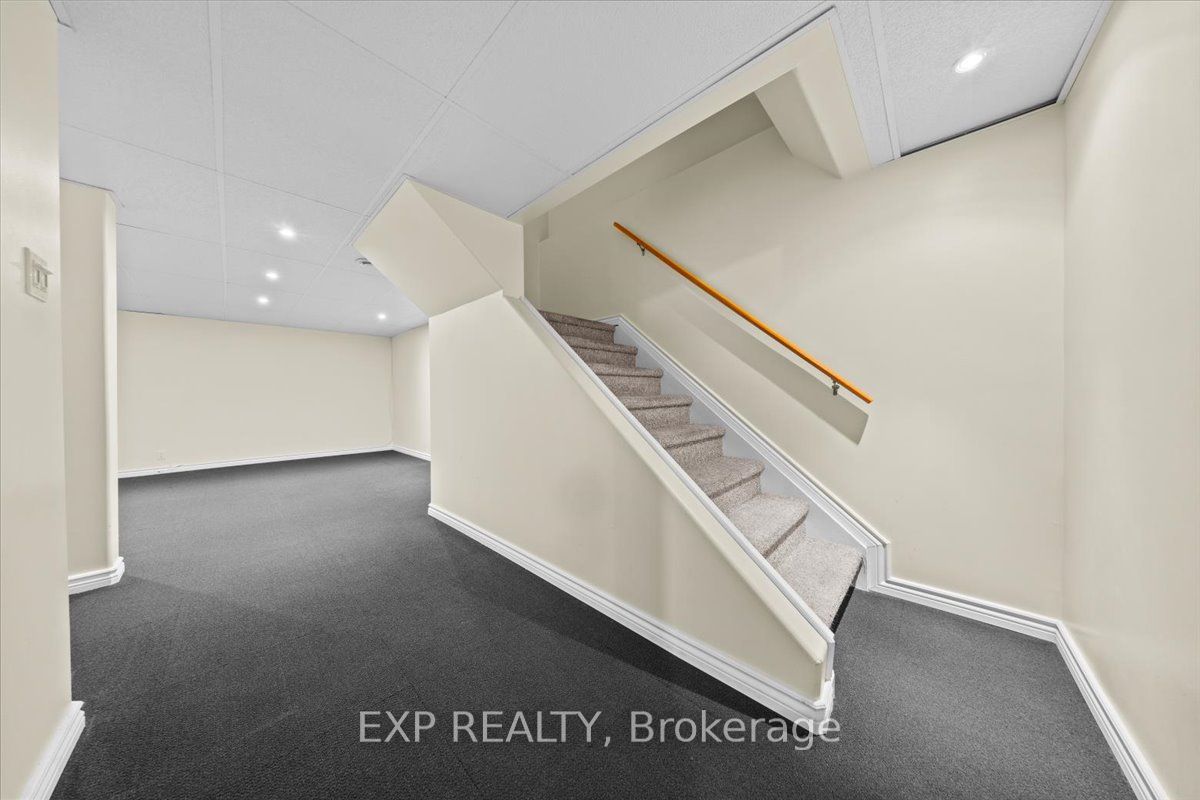 1678 Boisbriand Crescent Property Photo 31