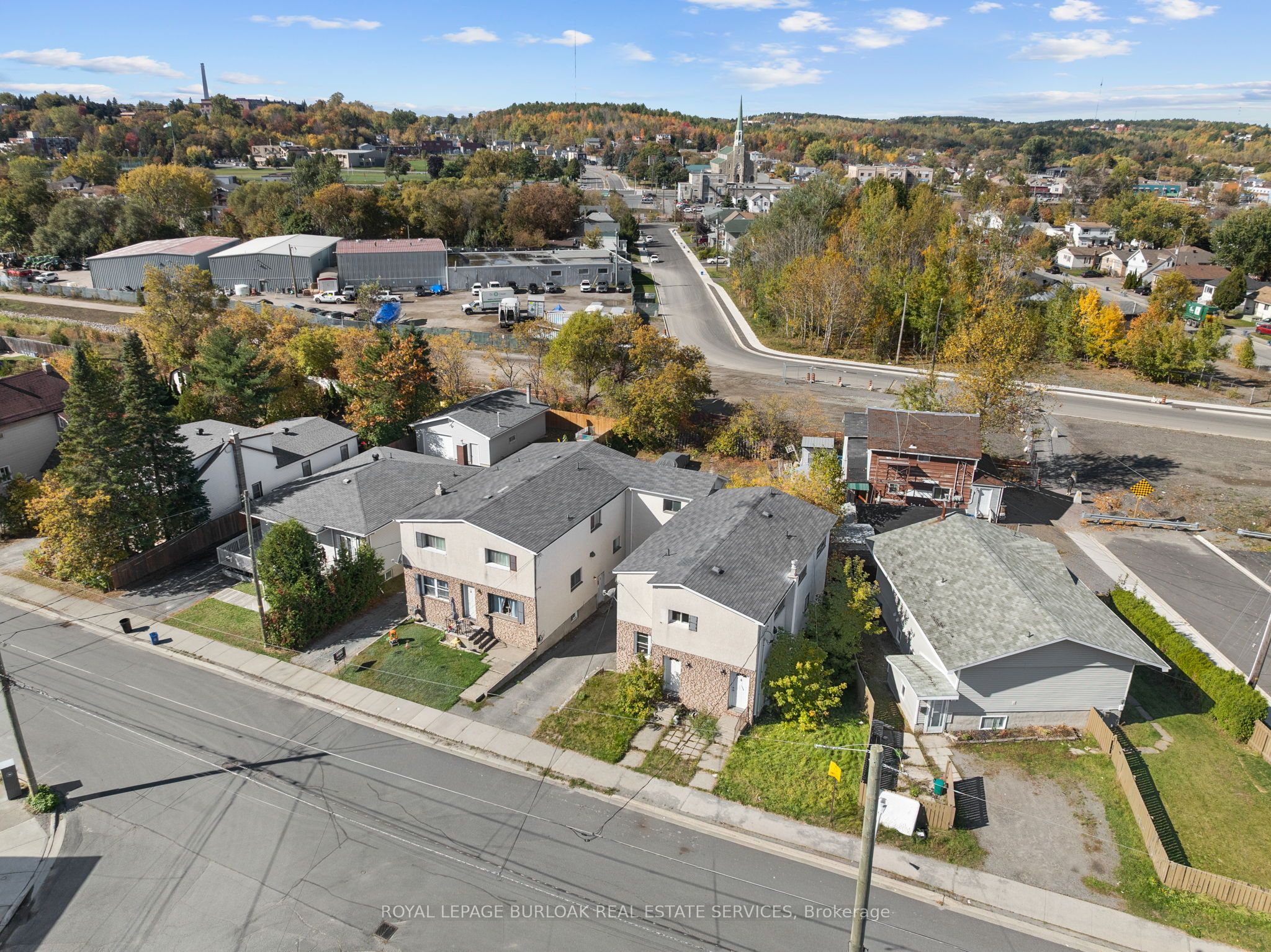 381 Leslie Street Property Photo 3