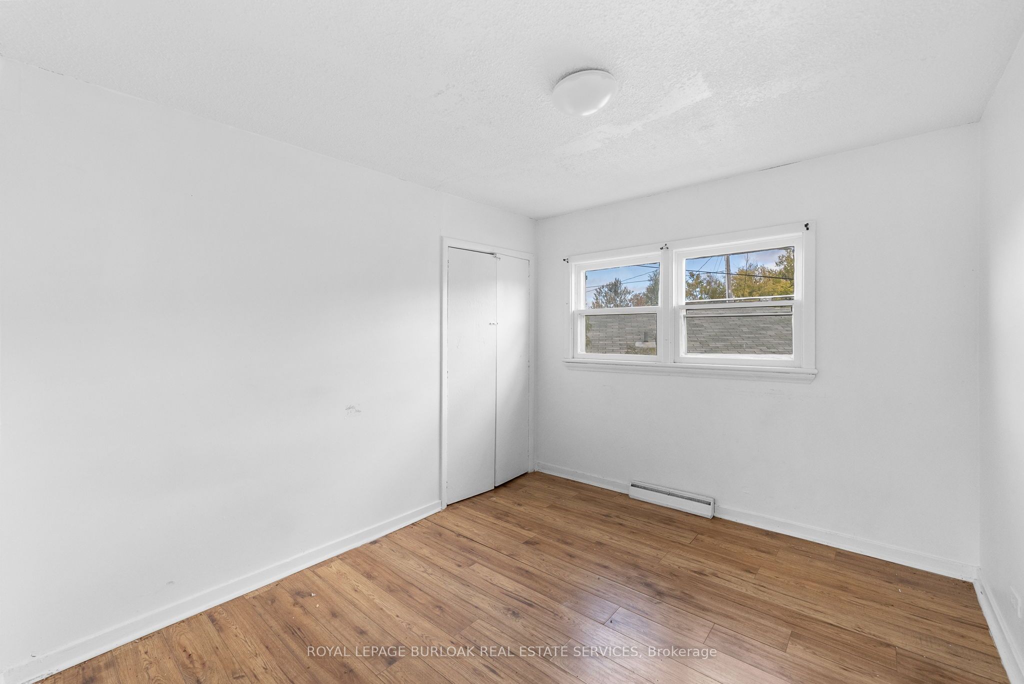 381 Leslie Street Property Photo 13