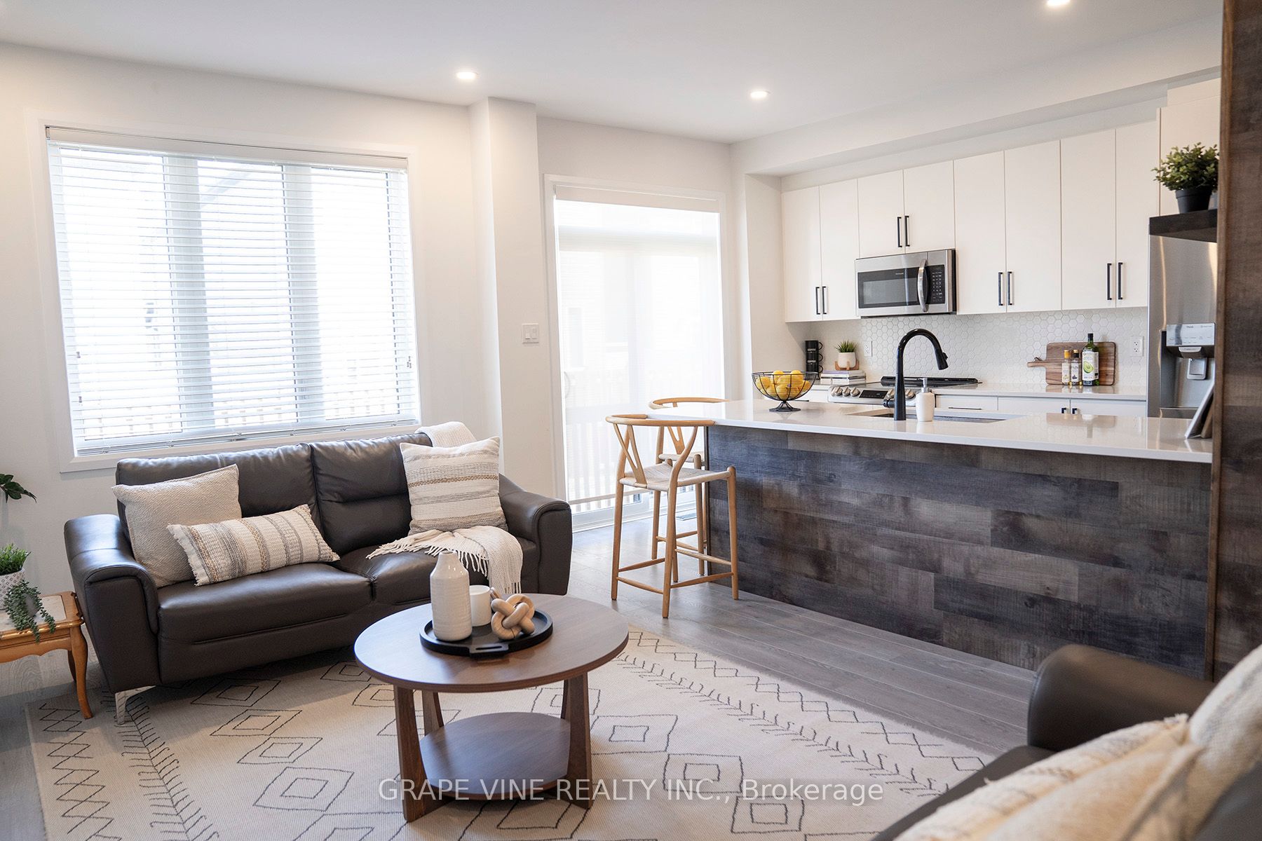 2057 Caltra Crescent Property Photo 18