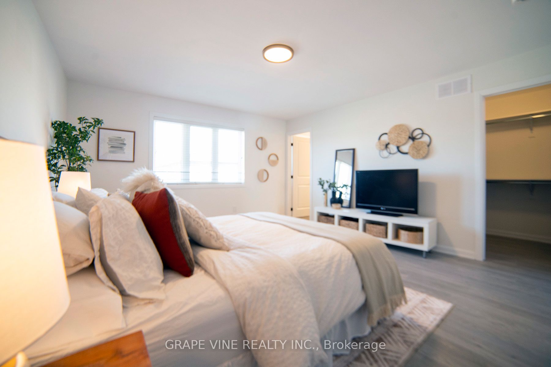 2057 Caltra Crescent Property Photo 29