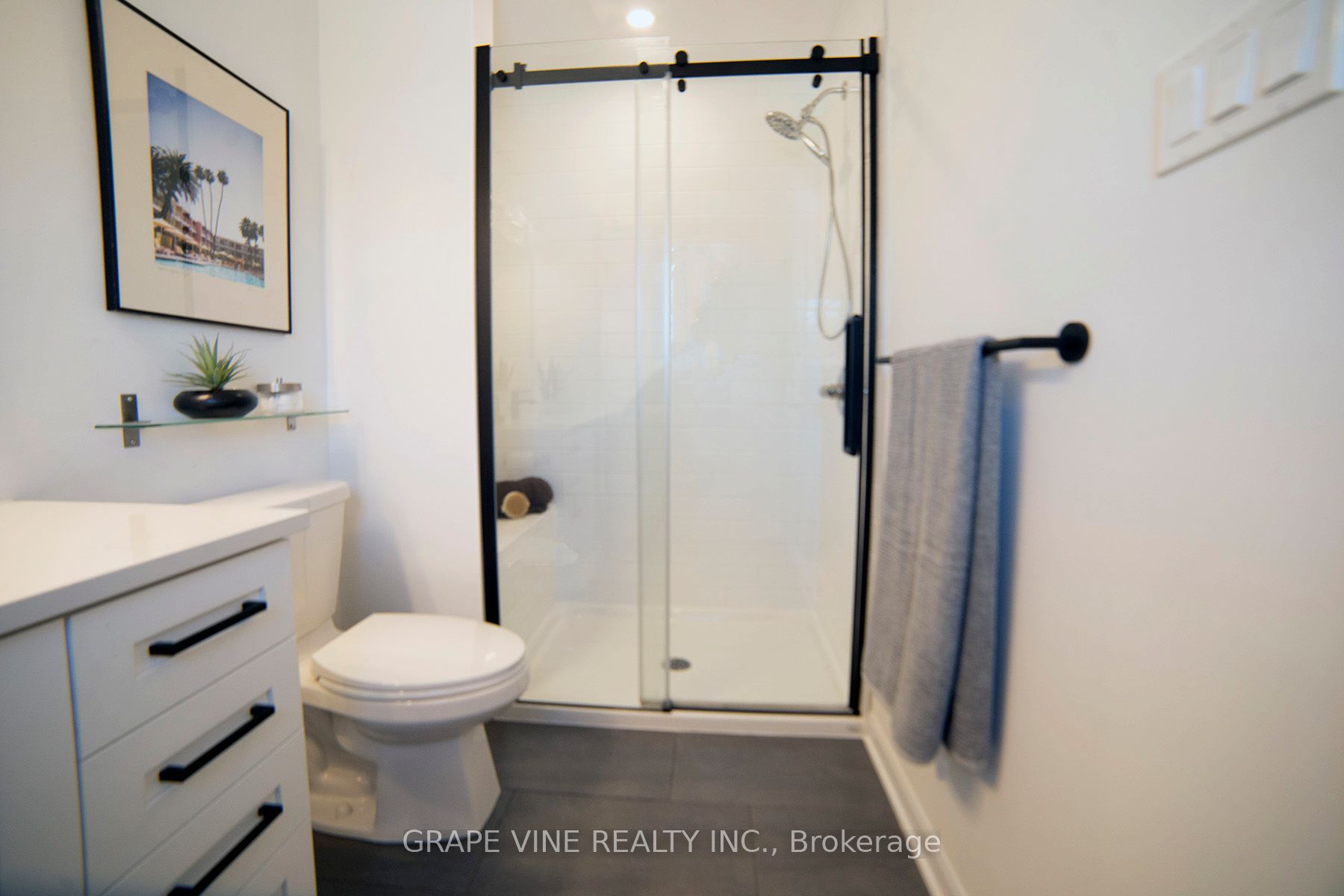 2057 Caltra Crescent Property Photo 32