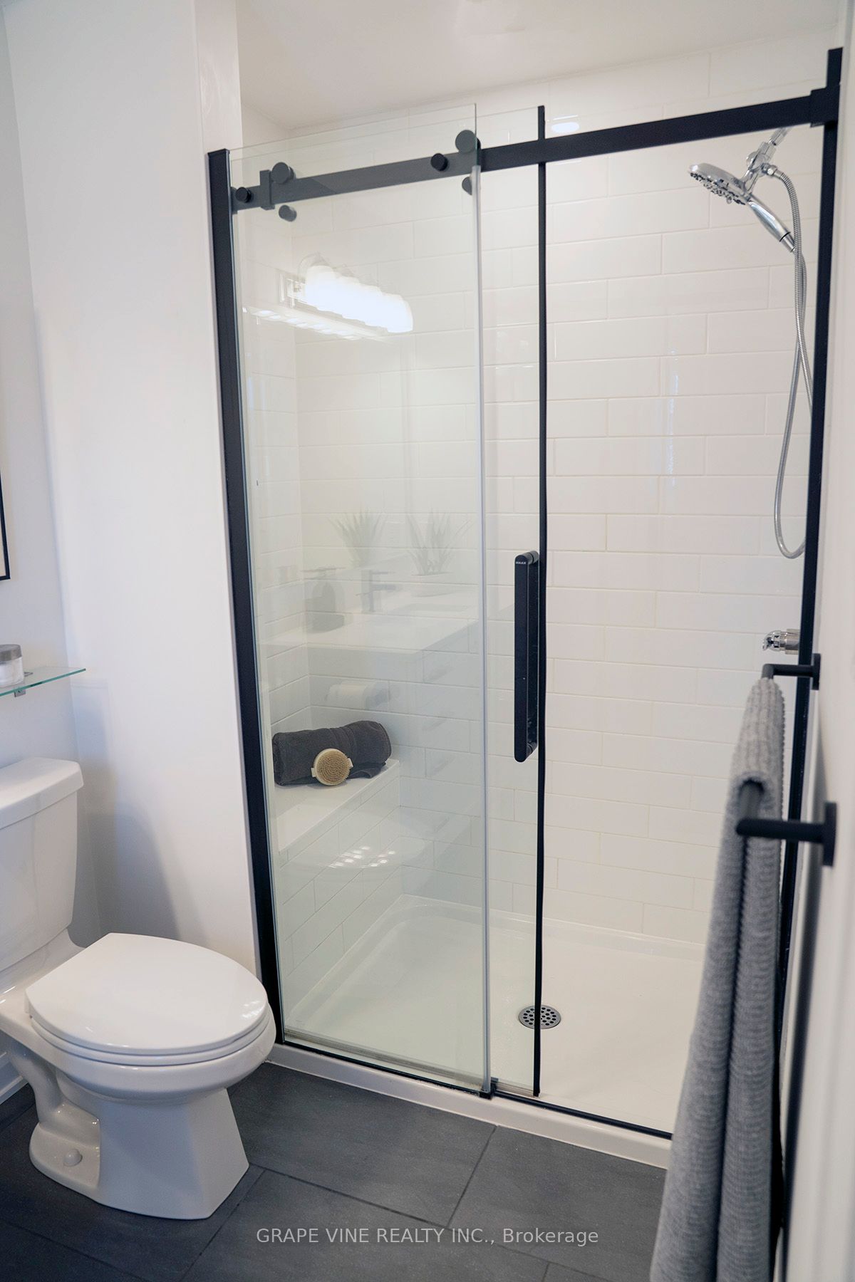 2057 Caltra Crescent Property Photo 33