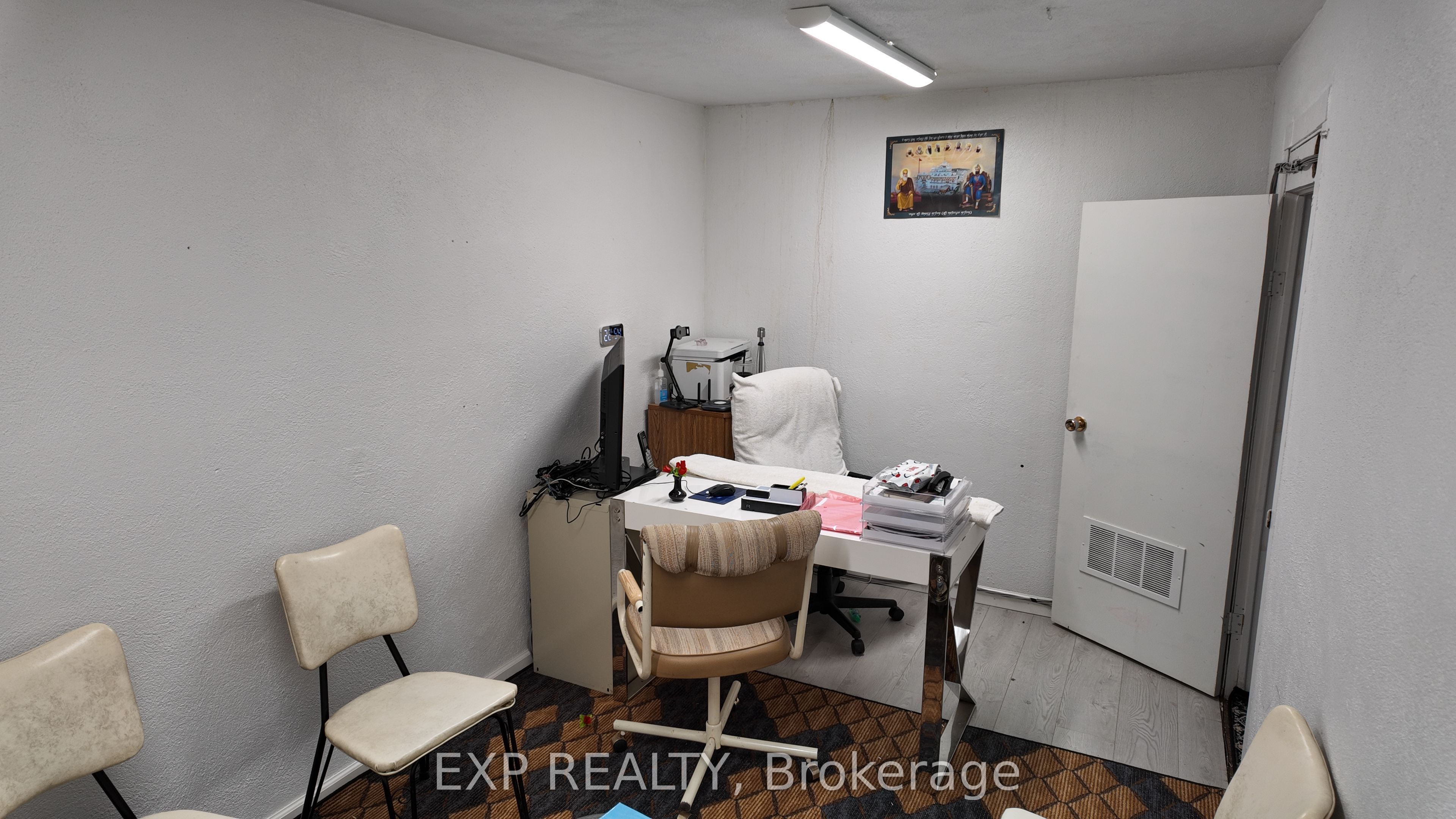 69 Main Street Property Photo 7