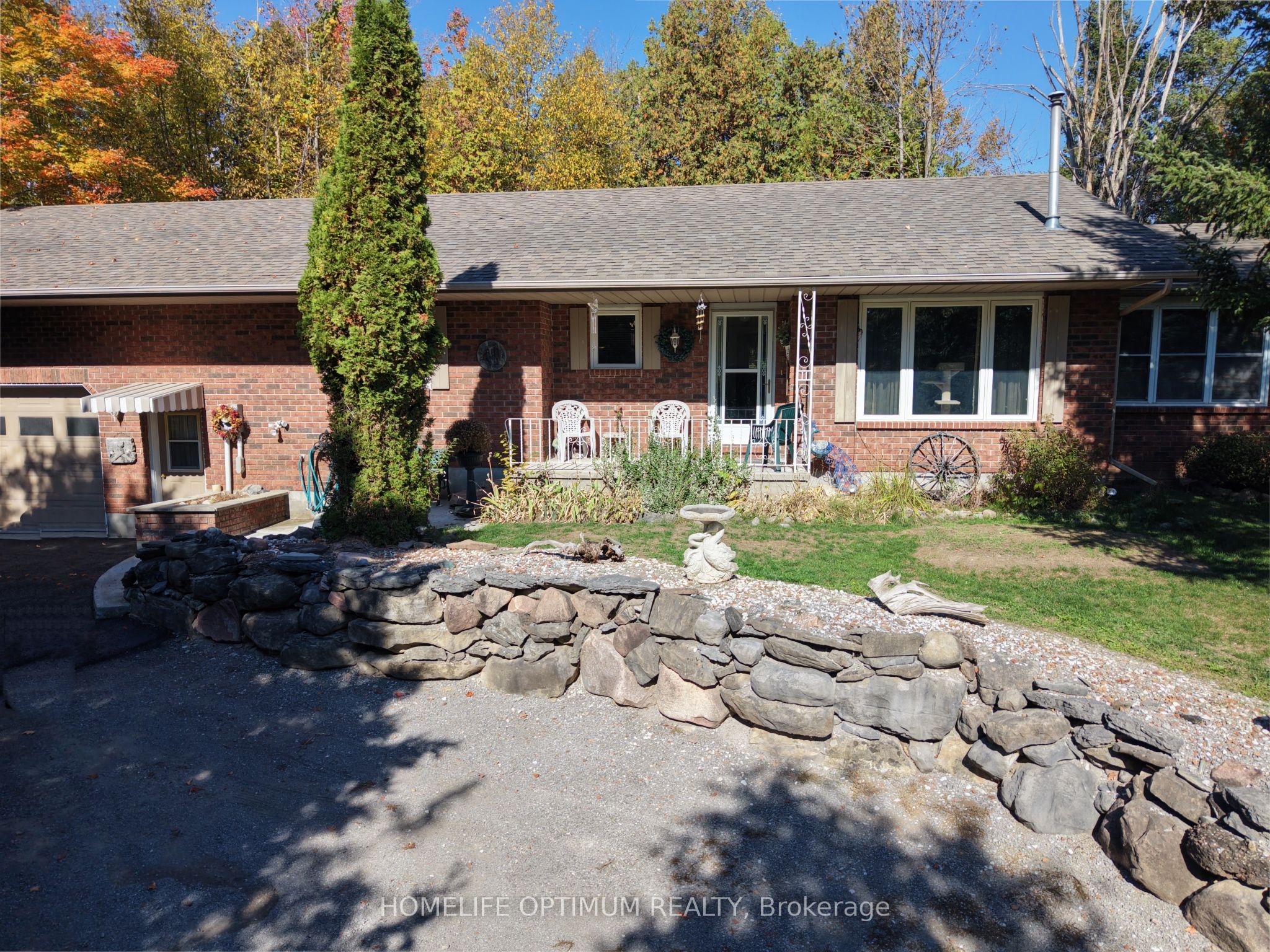 228 Pirates Glen Drive Property Photo 1