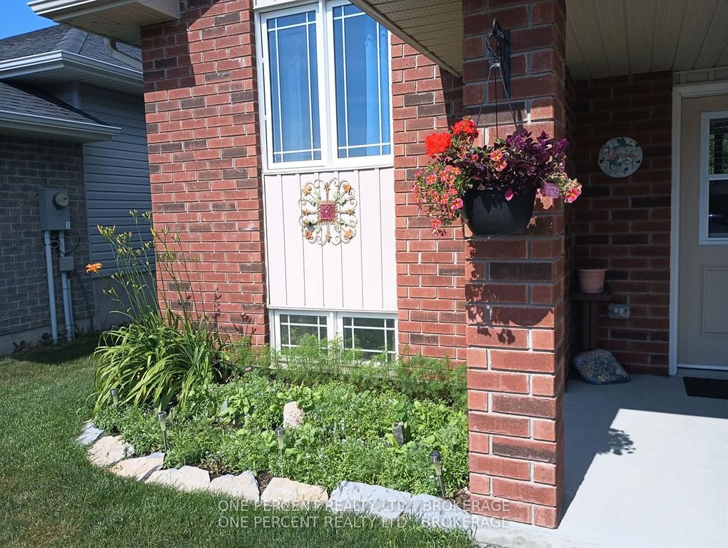 163 Greenhill Lane Property Photo 6