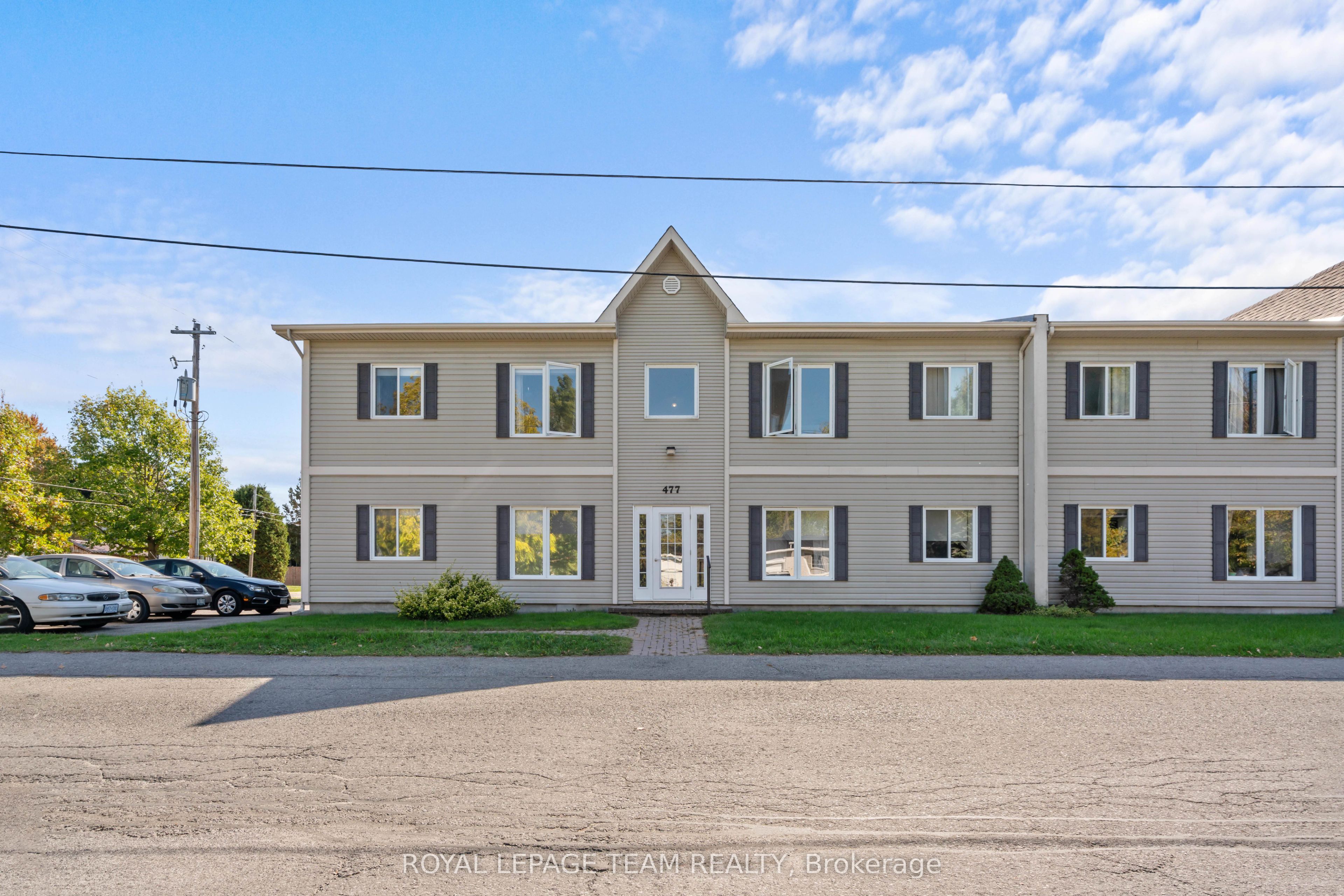 477 Clarence Street Property Photo 1