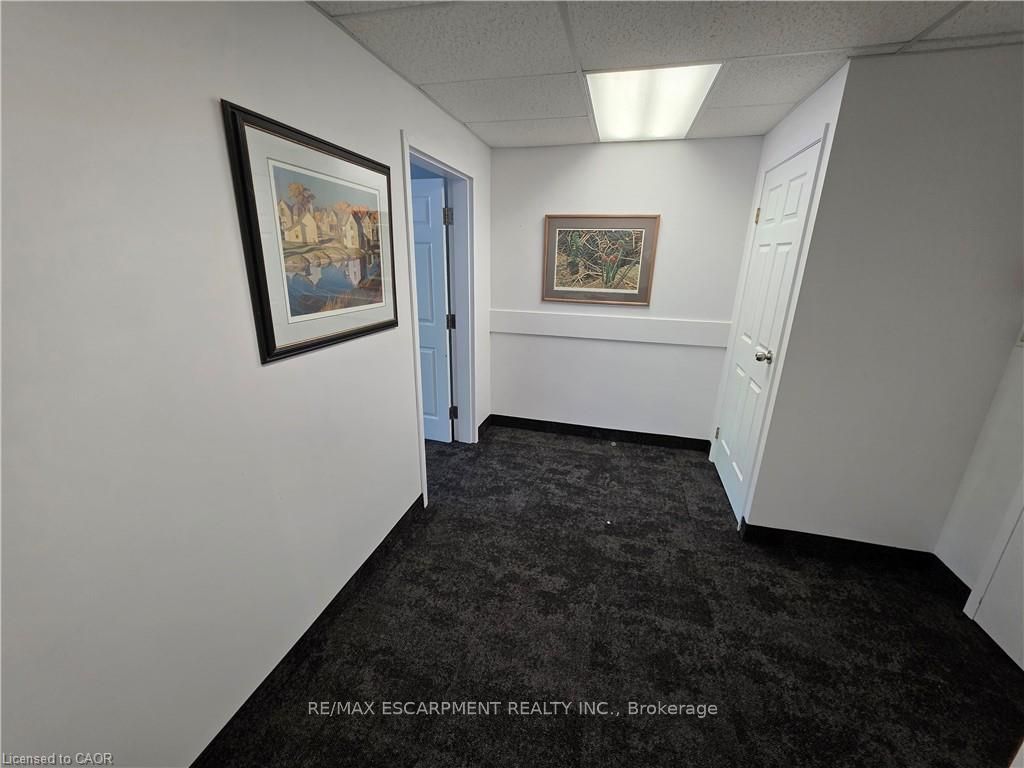 17 King Street E 206 Property Photo 6