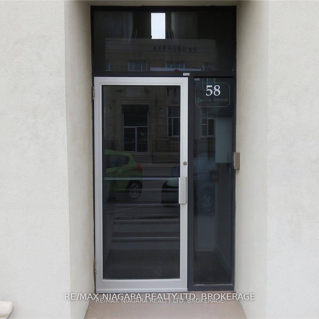 58 Jarvis St Property Photo 1